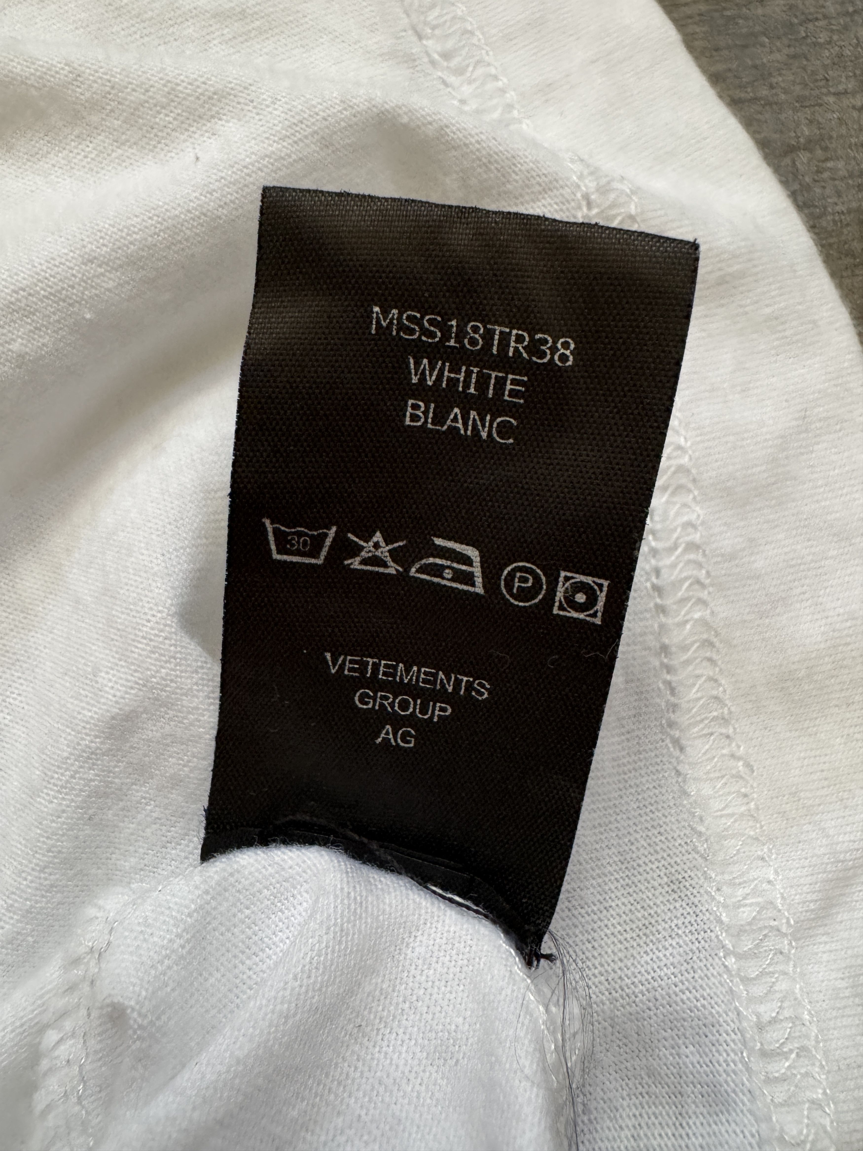 Vetements Vetements Haute Couture France Tee Oversized Size US L / EU 52-54 / 3 - 6 Thumbnail