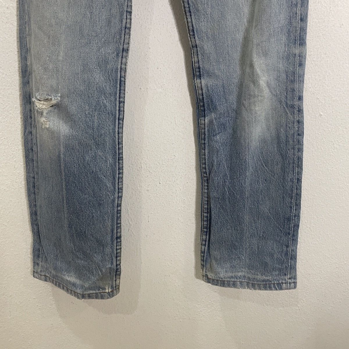 Levi's Vintage Levis Distressed Denim Jeans Size 26" / US 2 / IT 38 - 4 Thumbnail