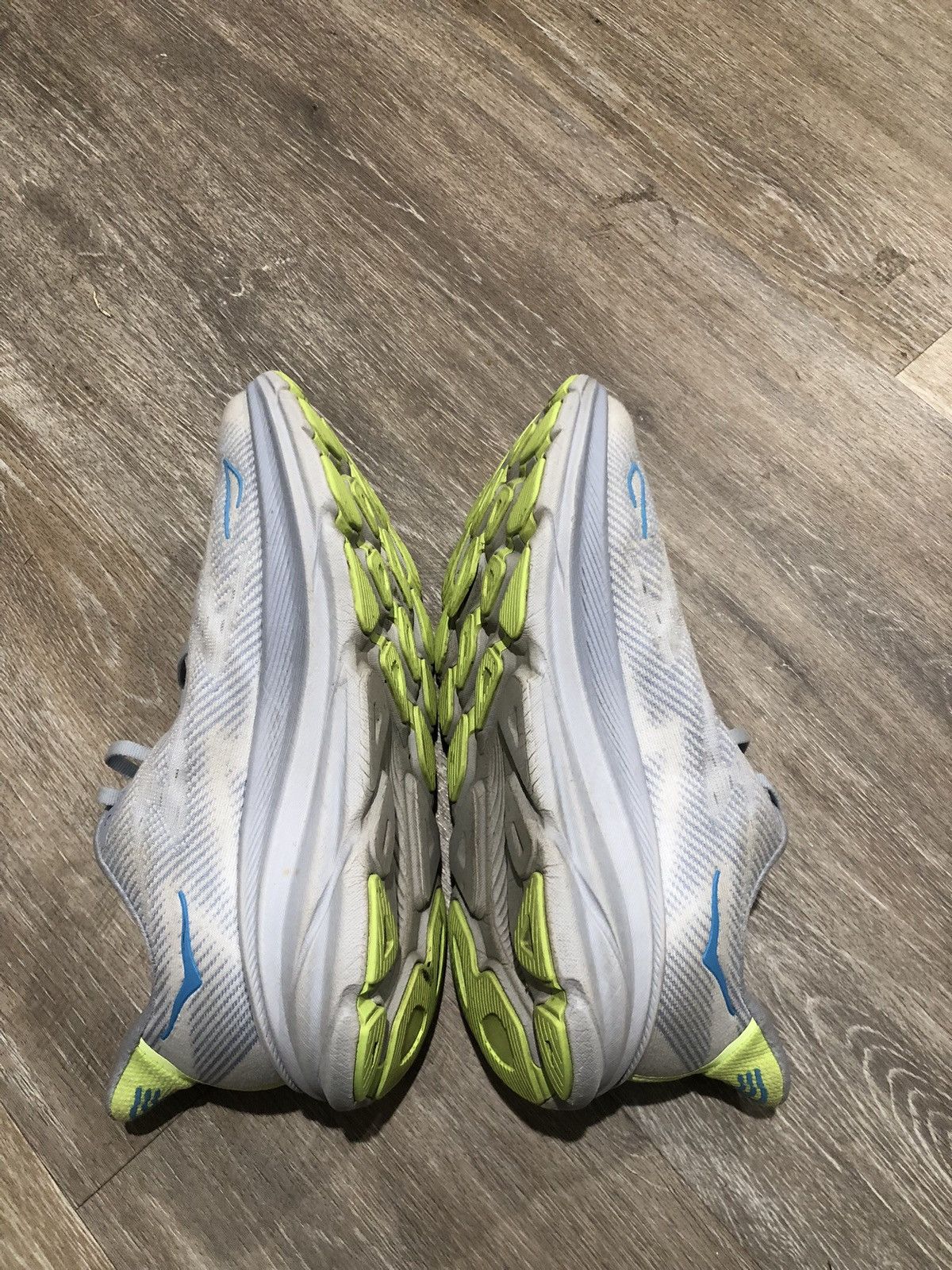 Hoka Hoka One One Clifton 9 Shoes Womens Size 9.5D Wide Size US 9.5 / IT 39.5 - 12 Thumbnail