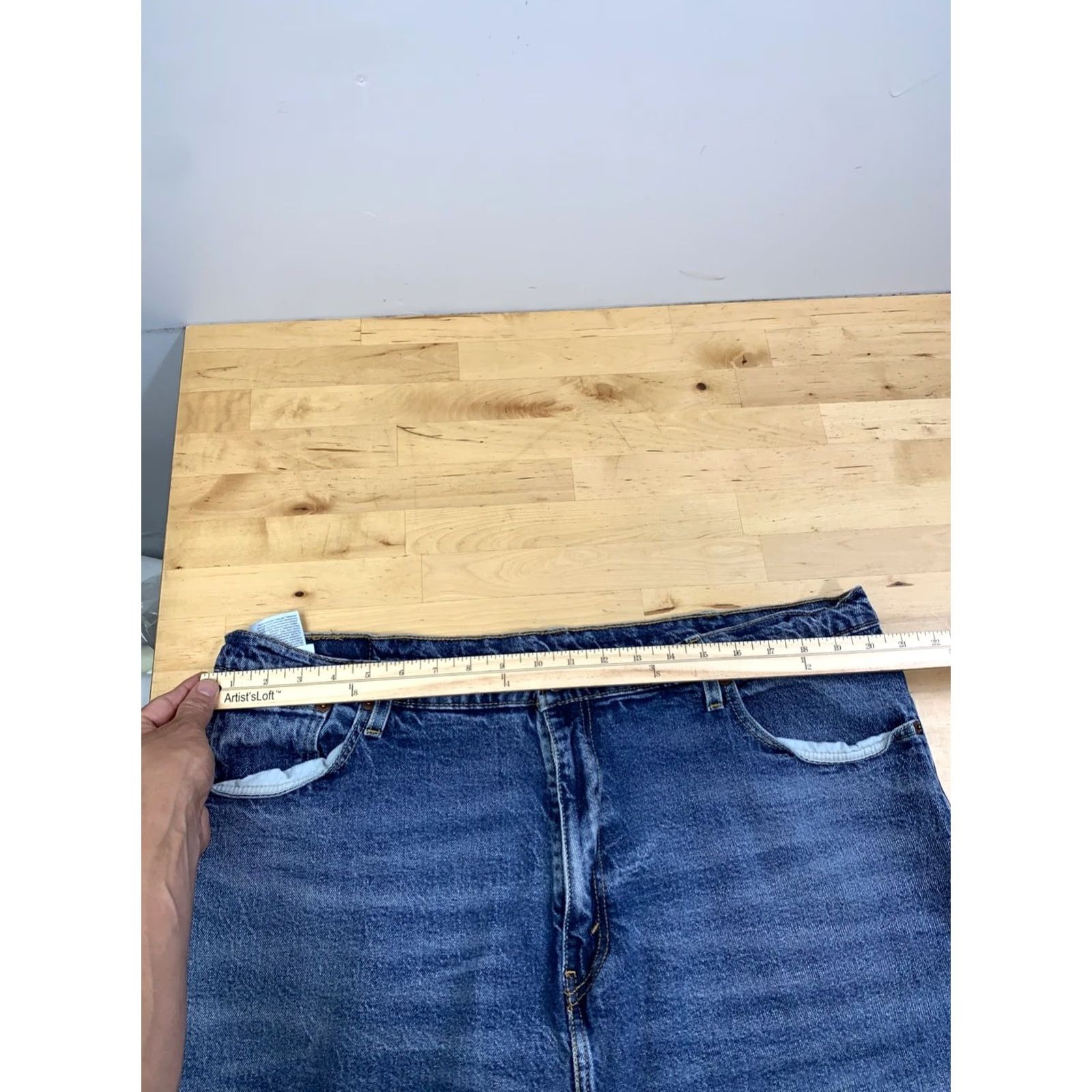 Levi's Levis 569 Jean Shorts Men 42 Blue Loose Skater Y2K 13099 Denim 5-Pocket Jorts Size US 42 / EU 58 - 5 Thumbnail