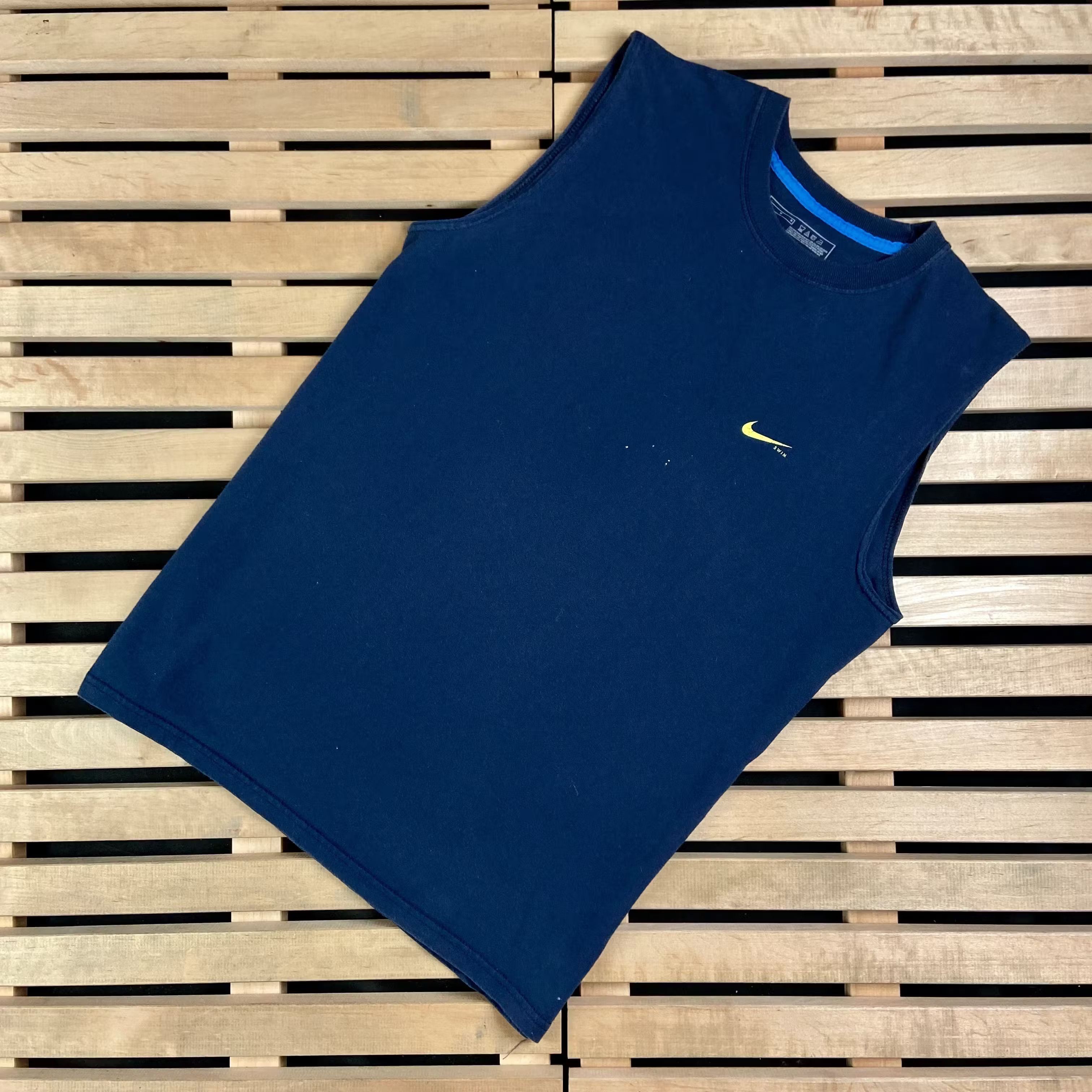 Nike × Vintage Mens Vintage T Shirt Sleeveless Nike Size M Size US M / EU 48-50 / 2 - 1 Thumbnail
