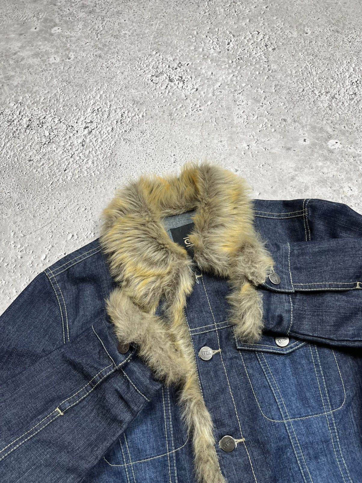 Other Women’s Denim Jacket With Faux Fur Trim Button Up Blue Coat Size S / US 4 / IT 40 - 7 Thumbnail