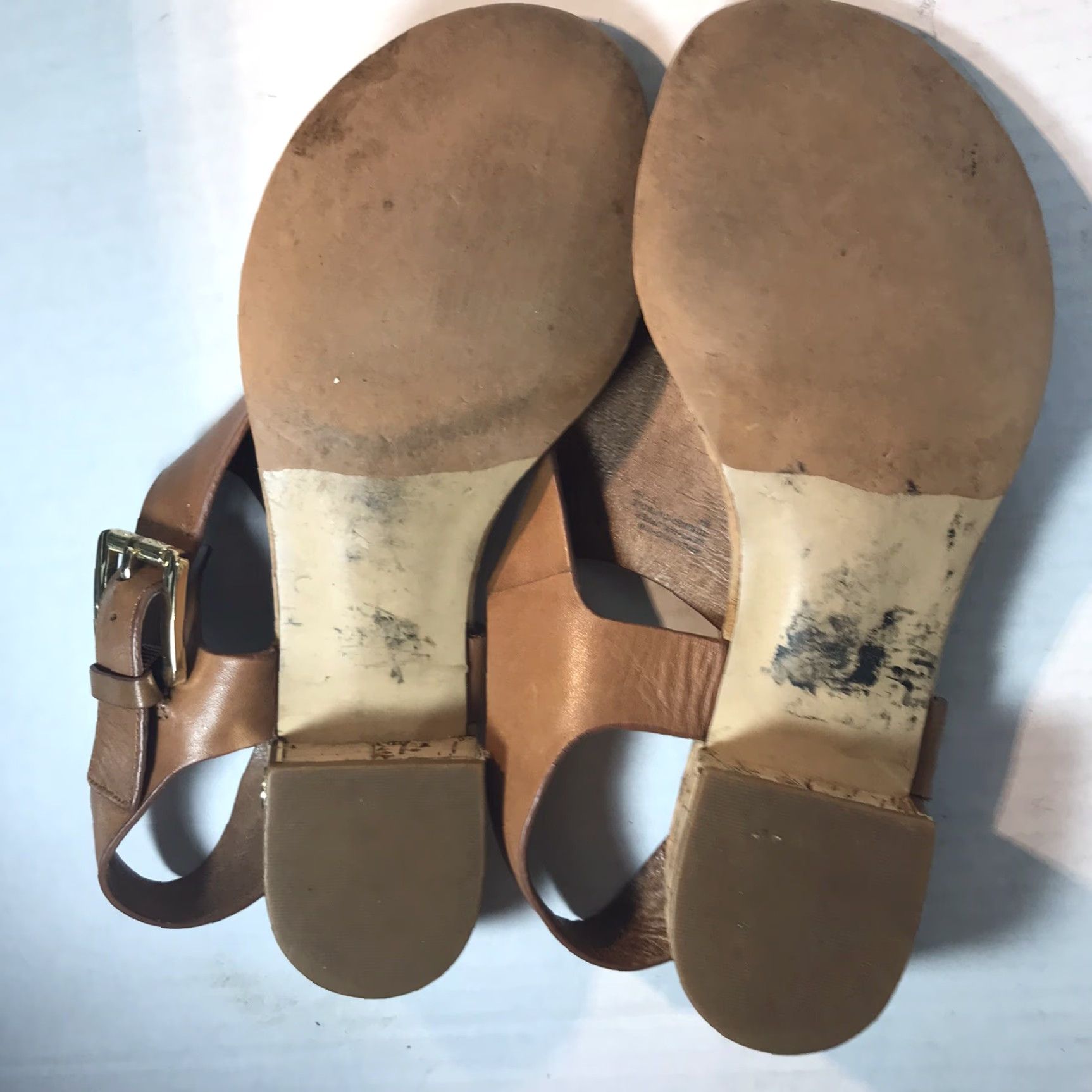 Michael Kors Michael Kors Lt. Brown Leather T-Strap 1.5in Cork Gold Logo Heels Womens Size 8M Size US 8 / IT 38 - 7 Thumbnail