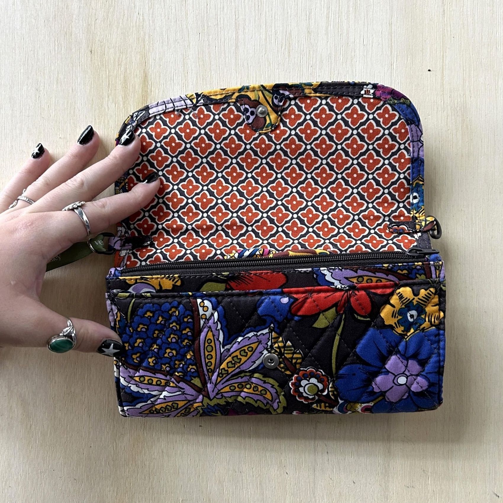 Vera Bradley Vera Bradley Wallet Womens One Size Multicolor Floral Quilted Cotton Wristlet Size ONE SIZE - 2 Thumbnail