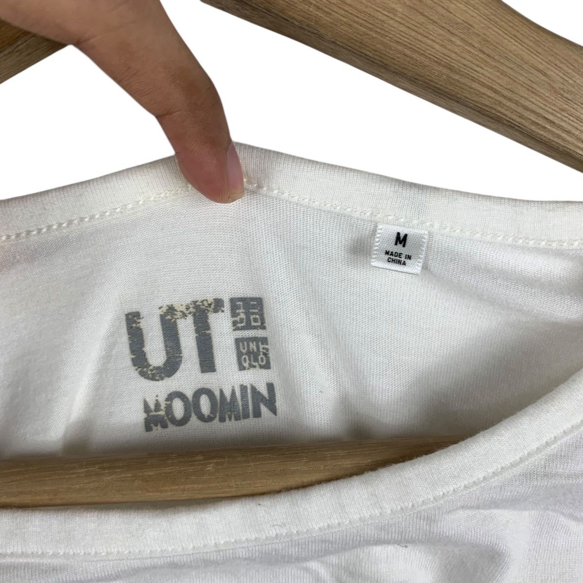 Uniqlo MOOMIN SNUFKIN x UNIQLO Littly My Cartoon Tee Shirt top Size M / US 6-8 / IT 42-44 - 6 Thumbnail