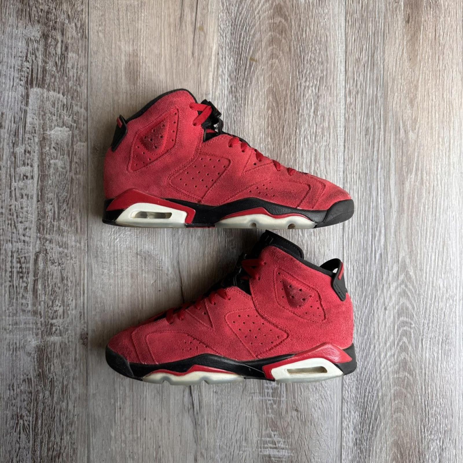 Jordan Brand NIKE • JORDAN 6 Retro GS "Toro Bravo" (7M) Size US 7 / EU 40 - 2 Thumbnail