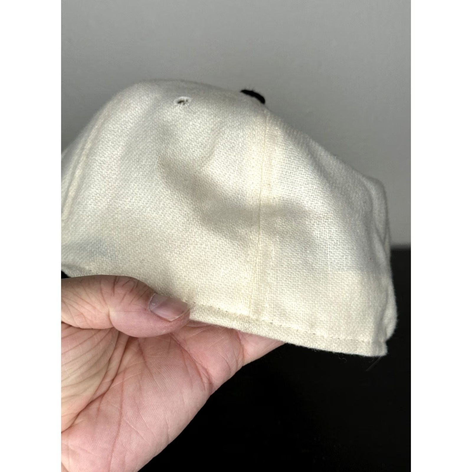 MLB VINTAGE Chicago White Sox MLB Fitted Cap Wool USA Roman 7 1/8 Size ONE SIZE - 4 Thumbnail