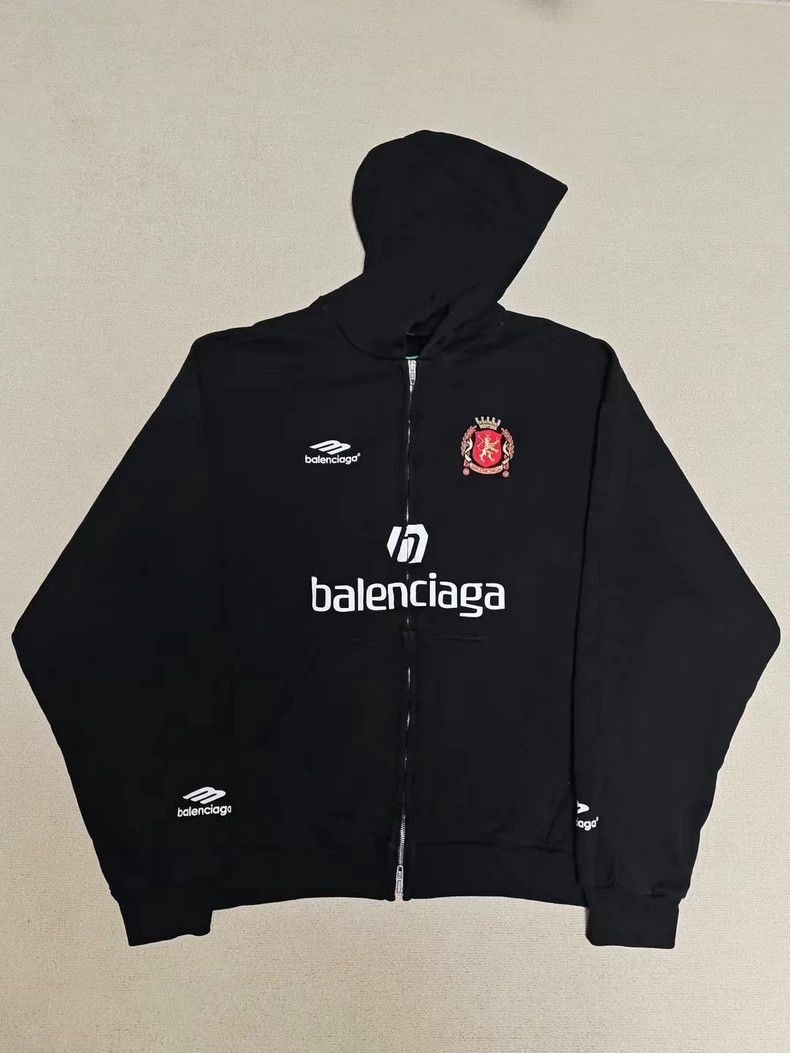 Balenciaga Balenciaga 24 Spring Manchester United Soccer Lion Logo 3Bs Size US XS / EU 42 / 0 - 1 Thumbnail
