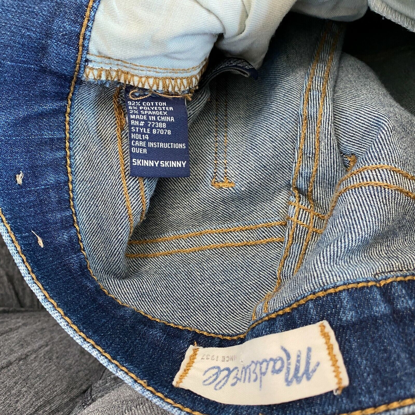 Madewell Madewell Midrise Skinny Medium Wash Whiskered Jeans 25 Size 25" / US 0 / IT 36 - 2 Thumbnail