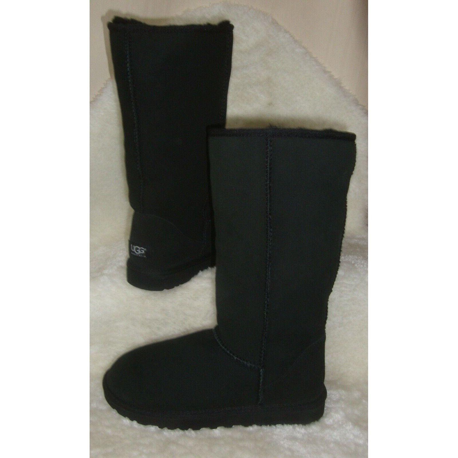 Ugg UGG Australia Classic Tall Black Suede Fur Boots Women Size Size US 6 / IT 36 - 2 Thumbnail
