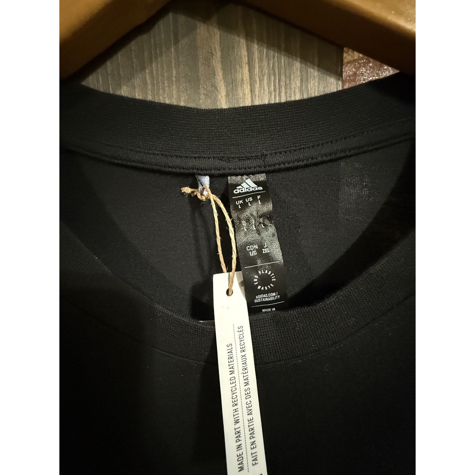 Adidas NWT FIFA Women’s World Cup 2023 Adidas Black Tee Sz L Size US L / EU 52-54 / 3 - 3 Thumbnail