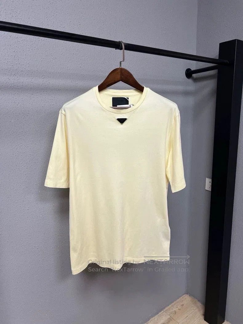 Prada Prada Beige Triangle Logo Short. Size US M / EU 48-50 / 2 - 1 Thumbnail