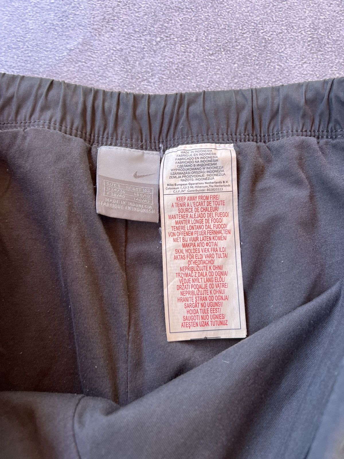 Nike 🔥 Vintage Y2K Grey Nylon Drill Swag Pants – Women’s Size 28" / US 6 / IT 42 - 8 Thumbnail
