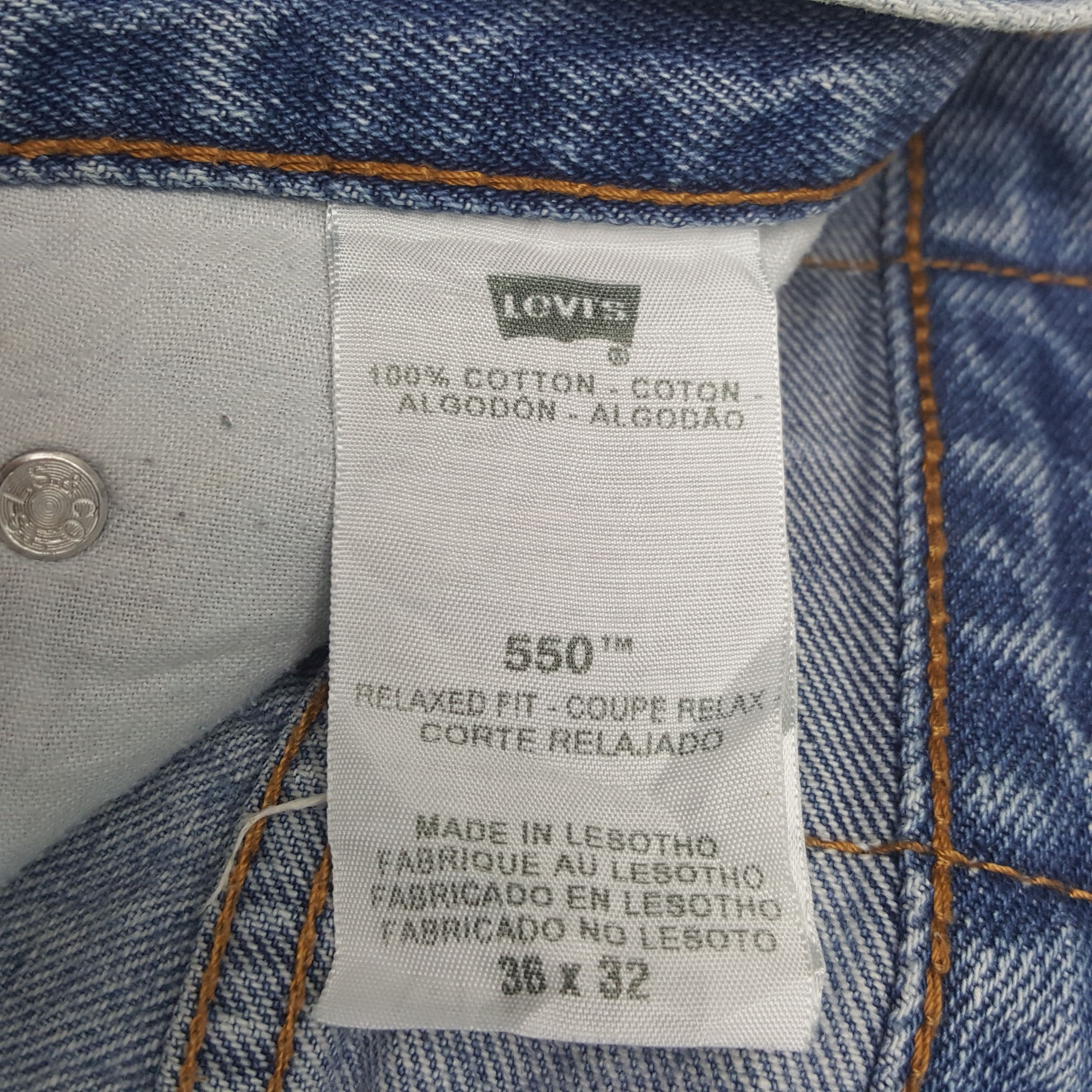 Levi's × Vintage Vintage Levi's 550 Distressed Style Denim Jeans Size US 35 - 14 Thumbnail