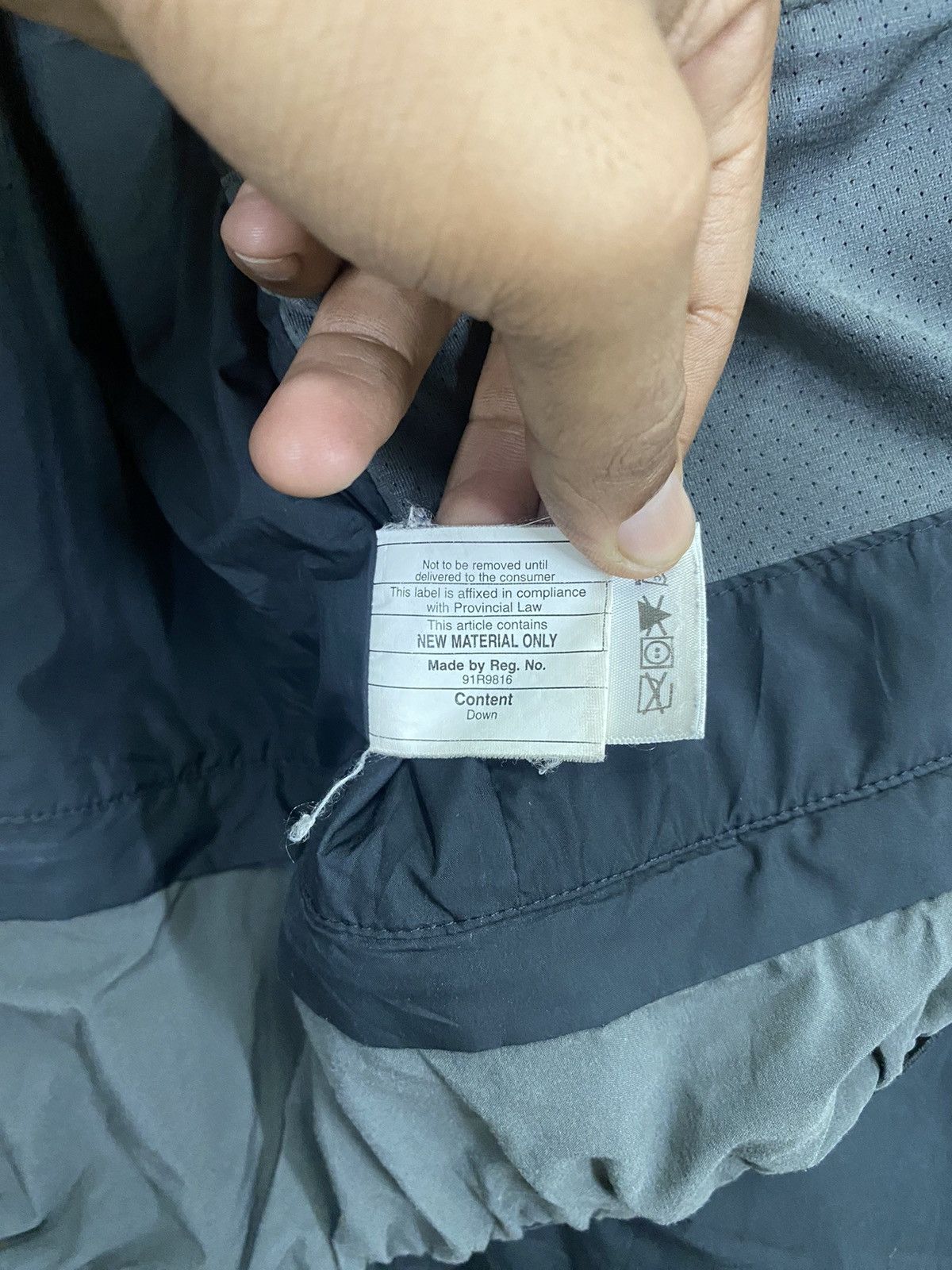 Patagonia Patagonia Classic Down Puffer Jacket Minimal Design cll Size US S / EU 44-46 / 1 - 13 Thumbnail