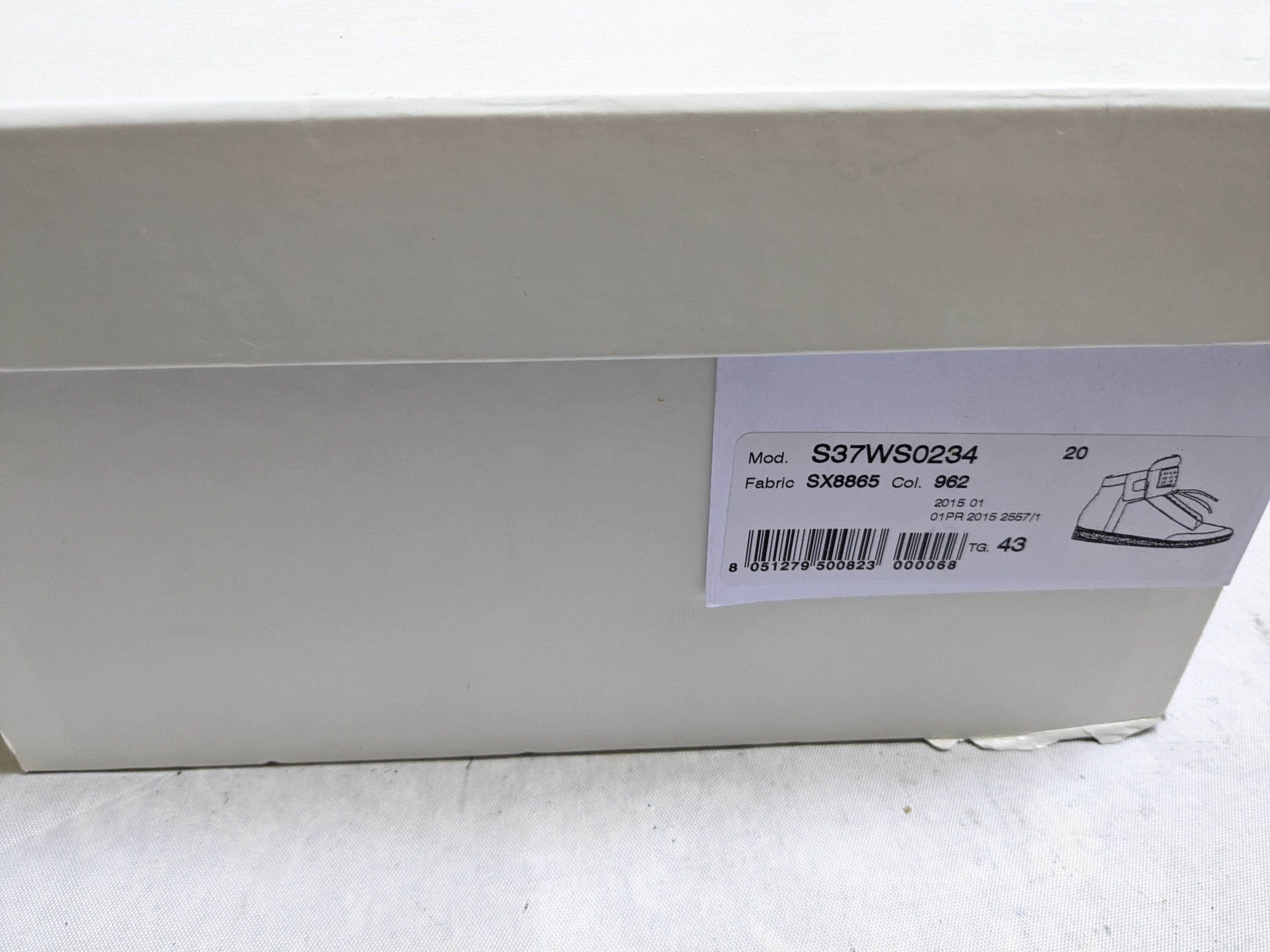 Maison Margiela Maison Margiela Future Sneakers Red 10 43 High Tops Leather Size US 10 / EU 43 - 19 Thumbnail