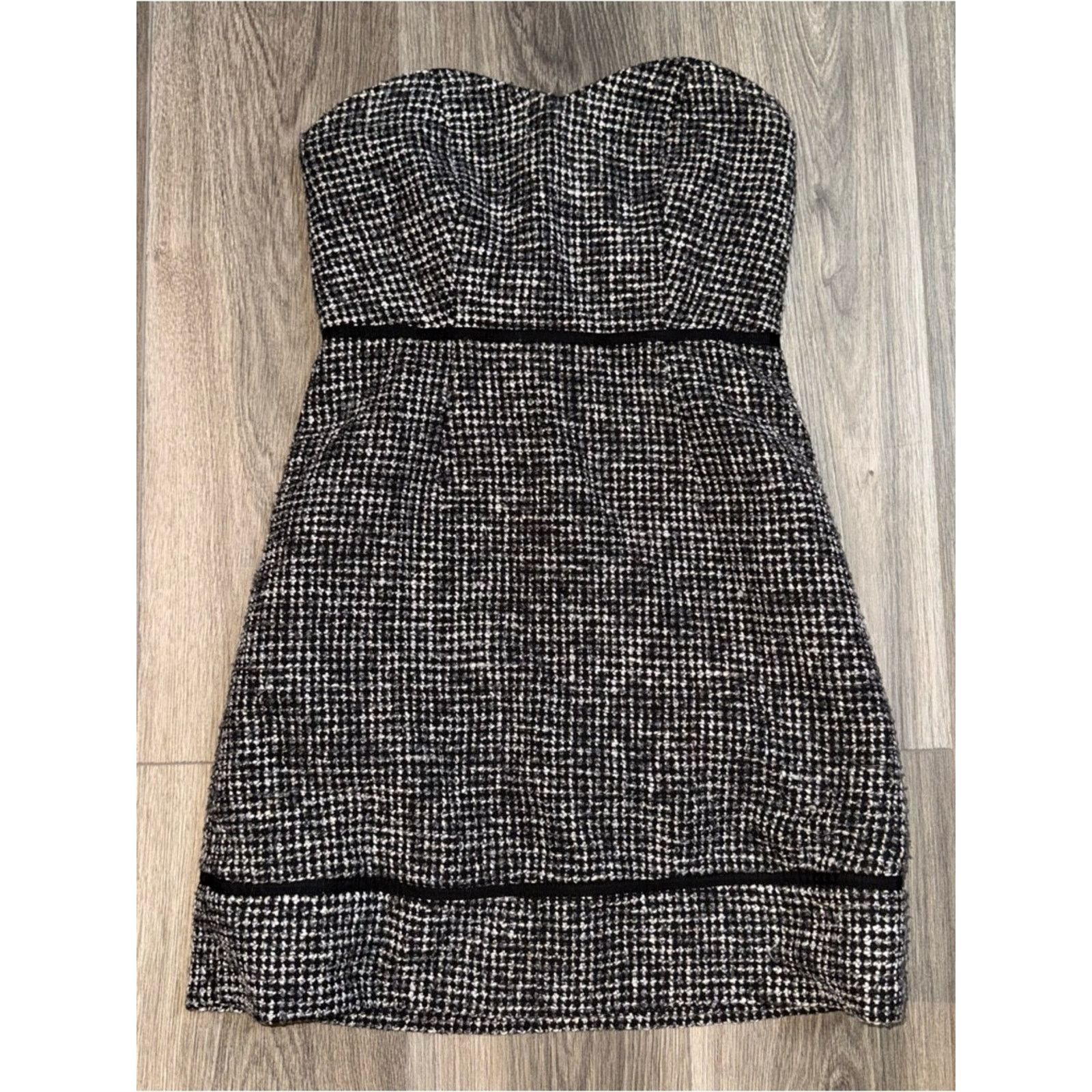 Urban Outfitters Kimchi Blue Tweed Strapless Dress Size 2 Gossip Girl Preppy Size XS / US 0-2 / IT 36-38 - 1 Thumbnail