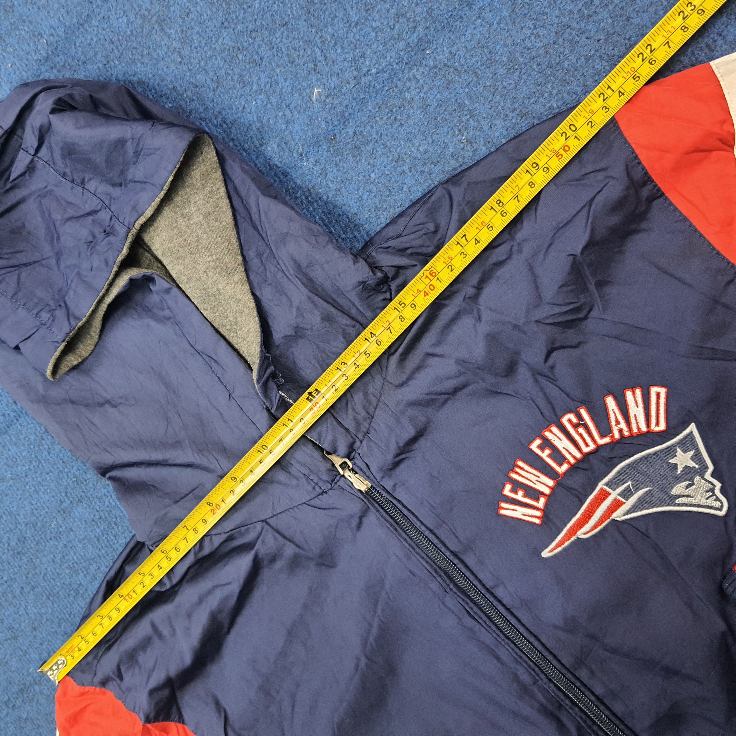 NFL Vintage New England Patriots Reversible Jacket Hoodie C288N2 Size US XL / EU 56 / 4 - 16 Thumbnail