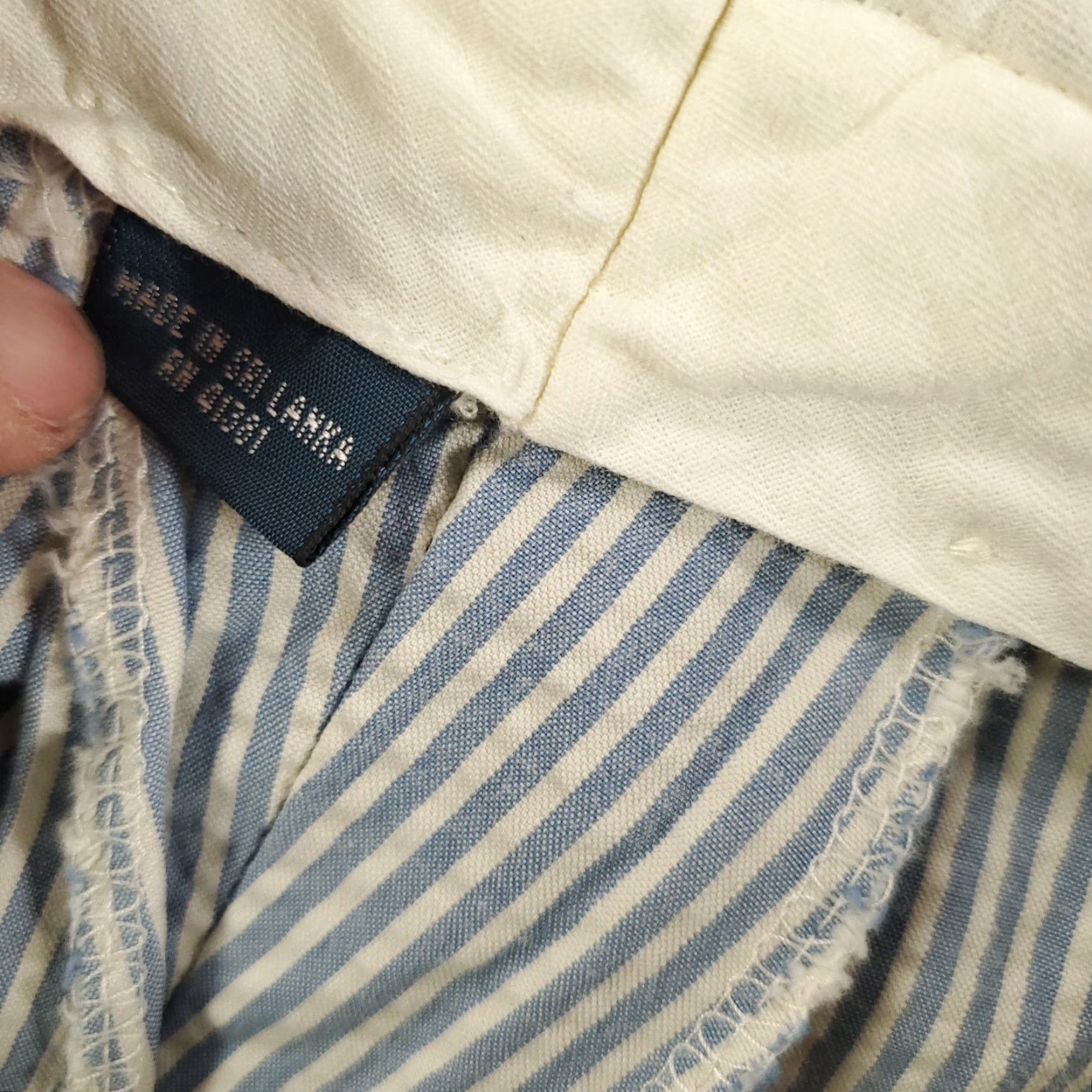 Polo Ralph Lauren VINTAGE Polo Ralph Lauren Seersucker Shorts Mens 40 Blue White Striped Textured Polo Ralph Lauren Shorts Mens 40 Blue White Striped Textured Size US L / EU 52-54 / 3 - 6 Thumbnail