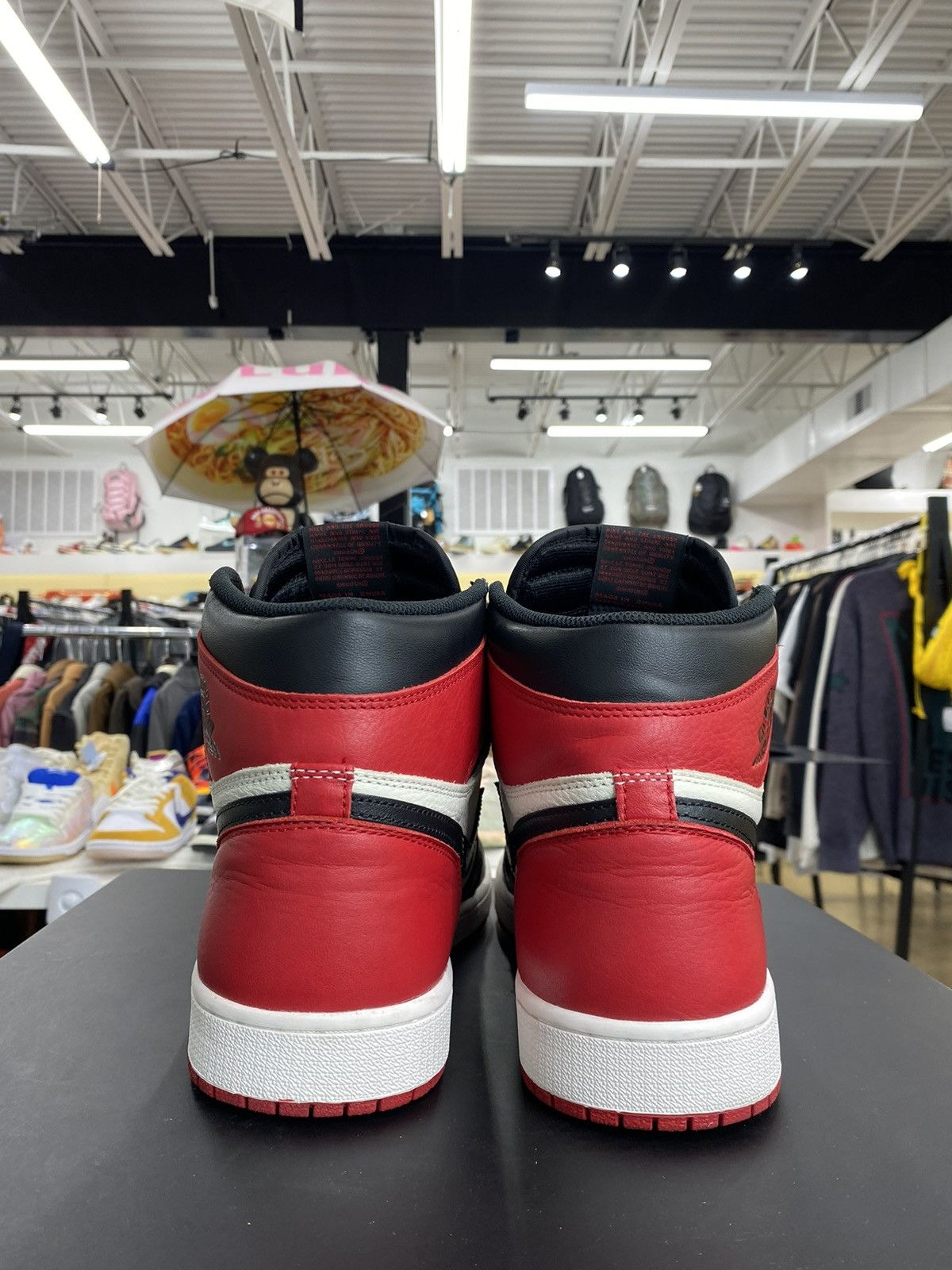 Jordan Brand Jordan 1 Bred Toe (2018) Size US 12 / EU 45 - 3 Thumbnail