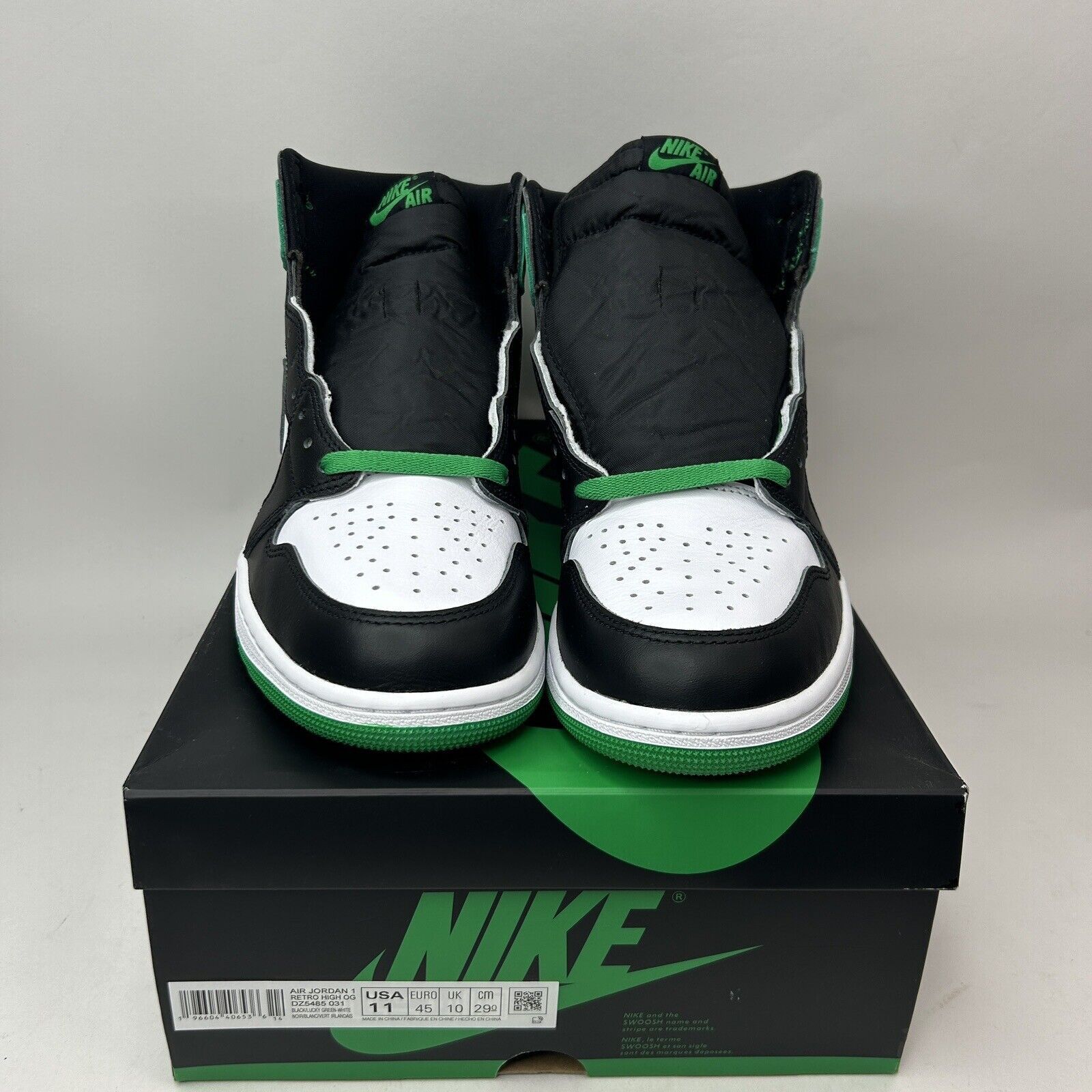 Nike Nike Air Jordan 1 Retro High OG “Lucky Green” 2023 Size US 11 / EU 44 - 2 Thumbnail