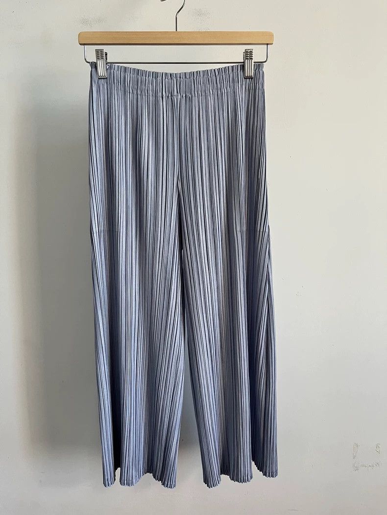 Issey Miyake size:4 Blue-gray pleated trousers