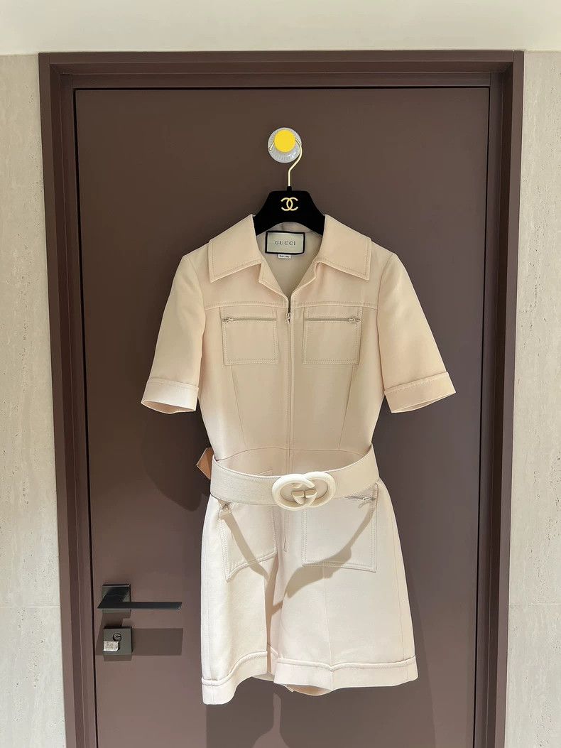 Gucci Gucci Cream-colored workwear-style jumpsuit jumpsuit dress Size XS / US 0-2 / IT 36-38 - 1 Thumbnail