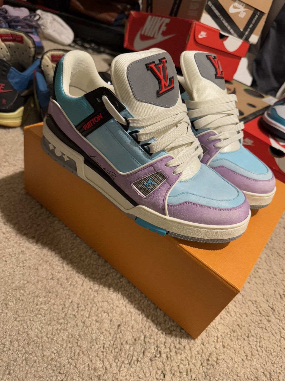 Louis Vuitton Louis Vuitton Trainer Size US 8.5 / EU 41-42 - 2 Thumbnail