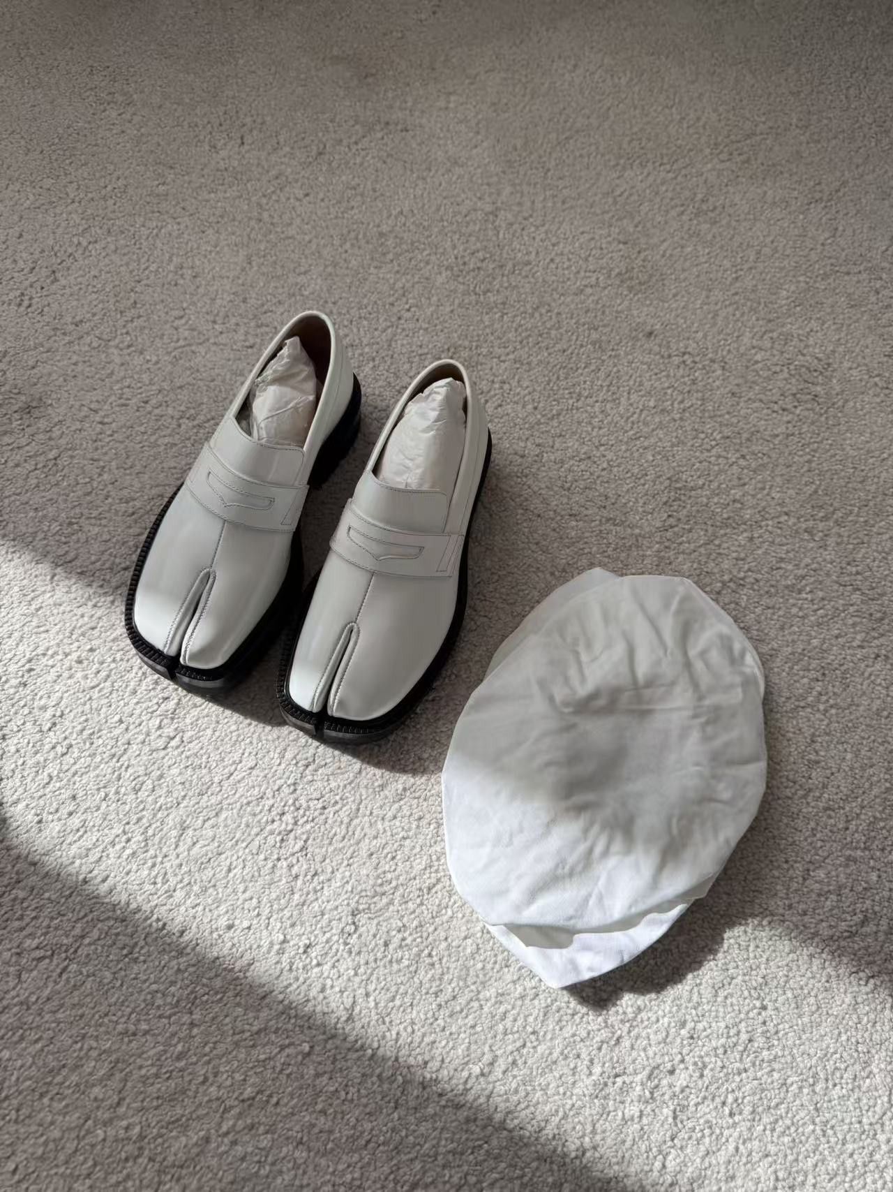 Maison Margiela Maison Margiela Tabi Loafers Brand New Size US 7 / IT 37 - 9 Thumbnail