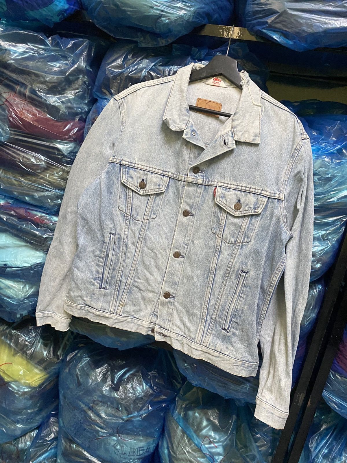 Levi's VINTAGE LEVIS TRUCKER JACKET MADE IN FRANCE Size US M / EU 48-50 / 2 - 2 Thumbnail