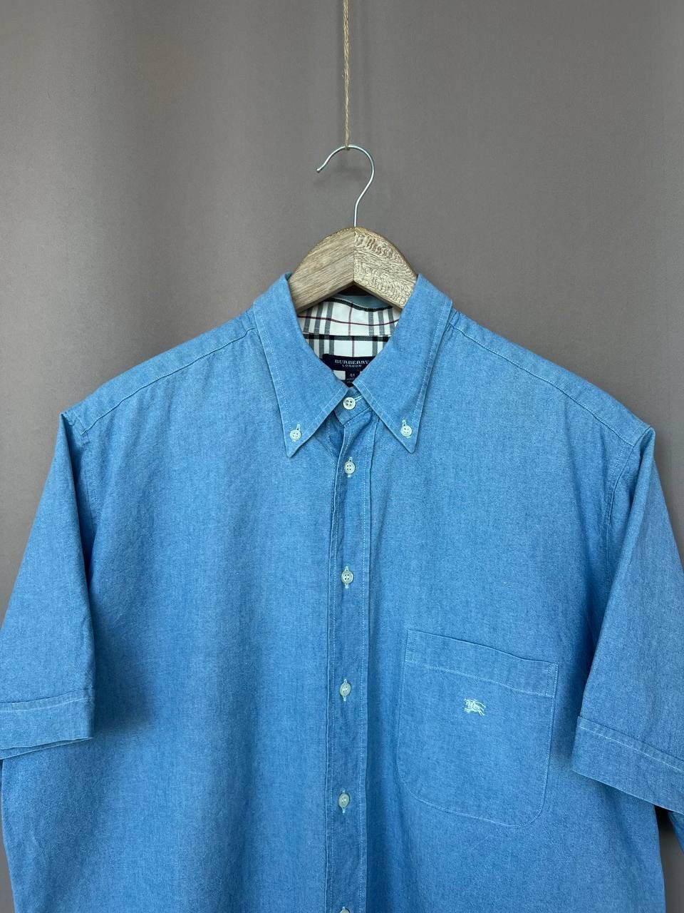 Burberry Burberry London Denim Button Shirt Mens Size 41 or L Size US L / EU 52-54 / 3 - 2 Thumbnail