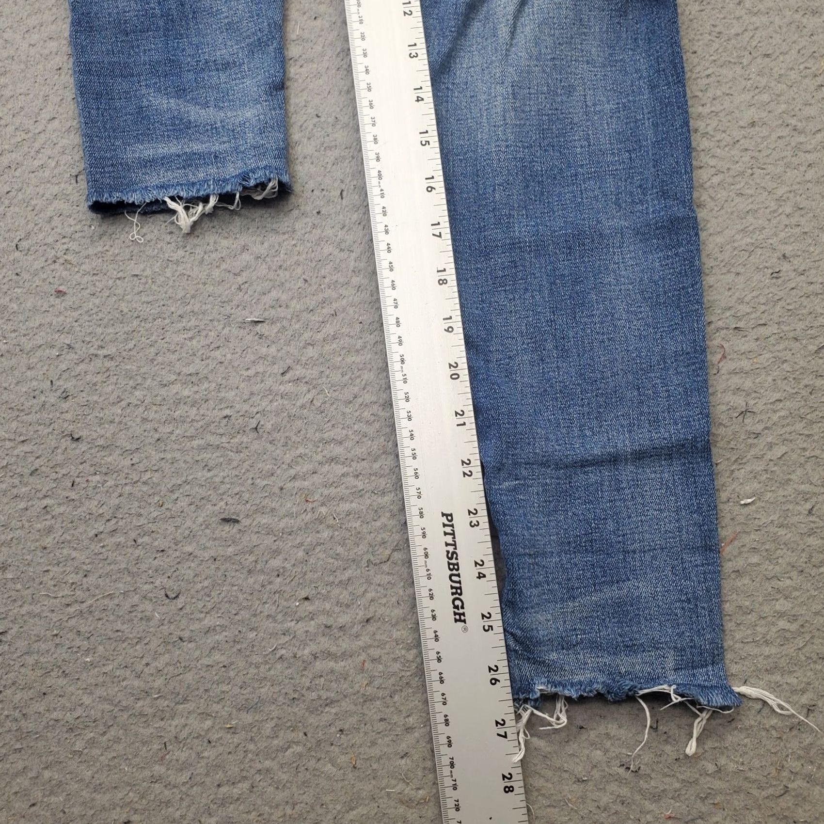American Eagle Outfitters American Eagle Outfitters Jeans Womens 00S Blue Denim Streetwear Boho Distressed Raw Hem Jeans Girls Women 00S Blue Denim Distressed Raw Hem Size 24" / US 00 / IT 34 - 4 Thumbnail