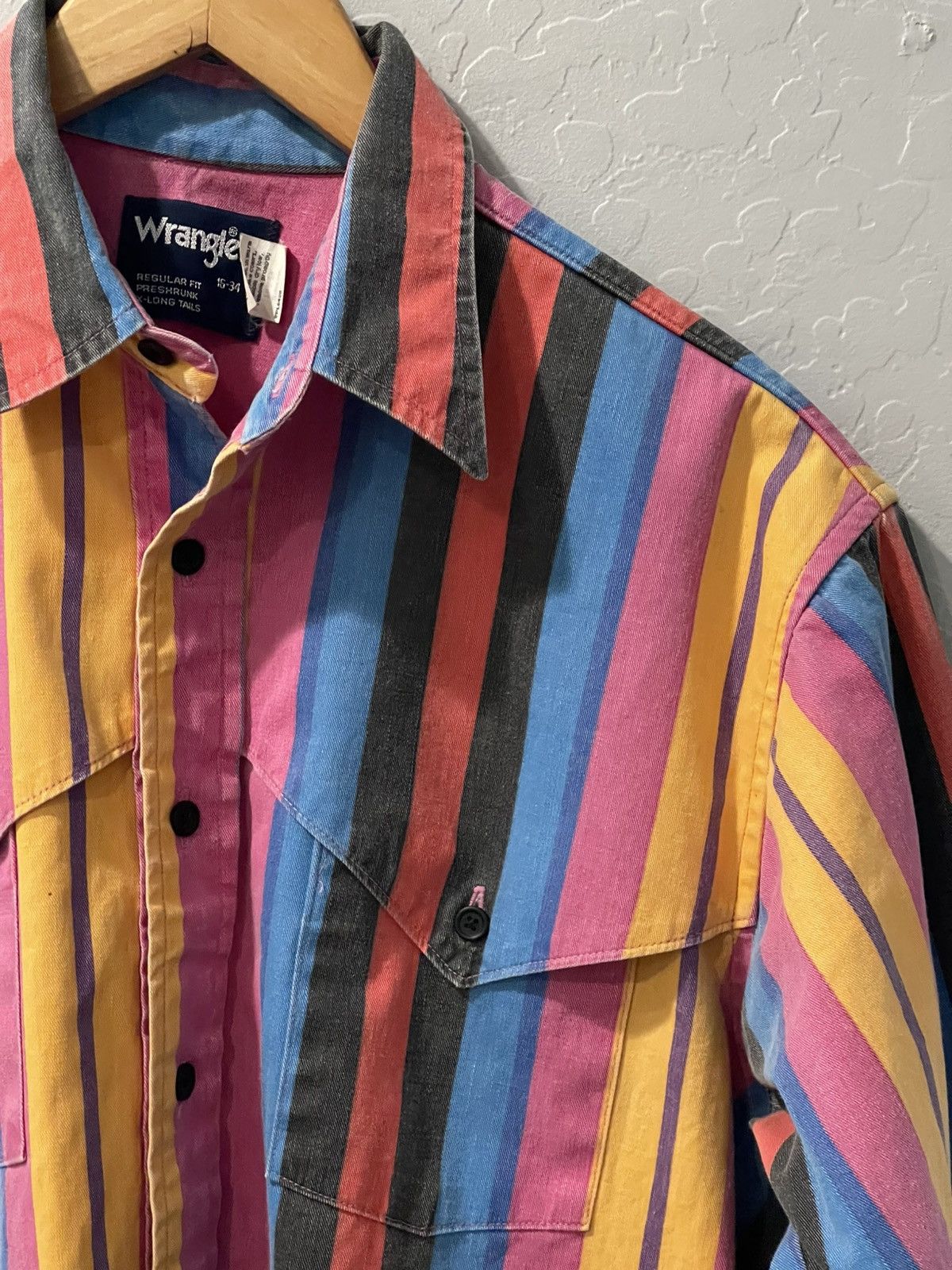 Vintage × Wrangler Vintage Wrangler Striped Brushpopper Rodeo Western Shirt 16 Size US L / EU 52-54 / 3 - 2 Thumbnail