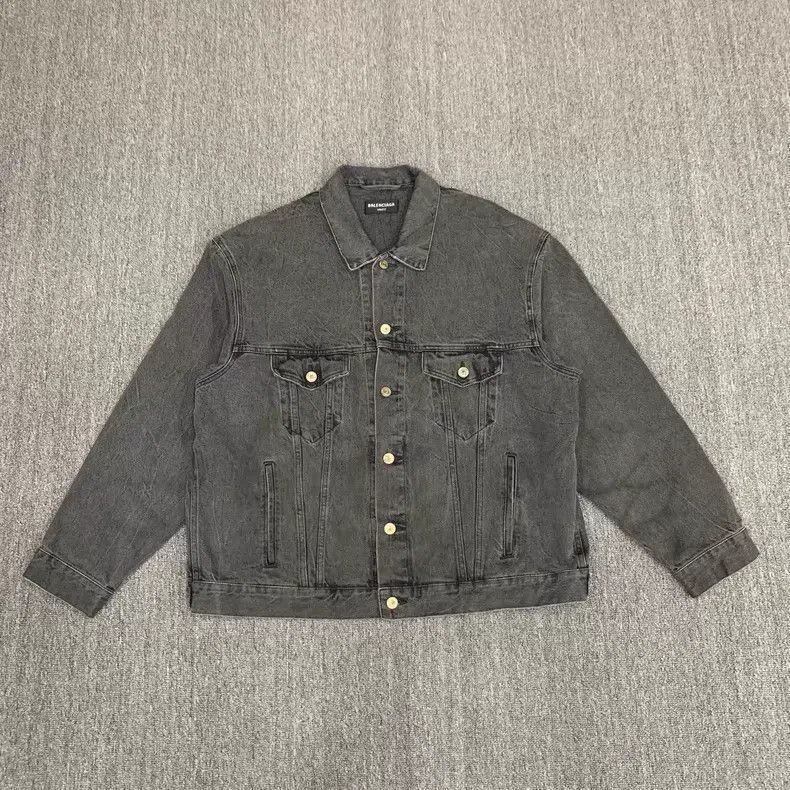 Balenciaga Balenciaga Washed black embroidered denim jacket Size US S / EU 44-46 / 1 - 1 Thumbnail