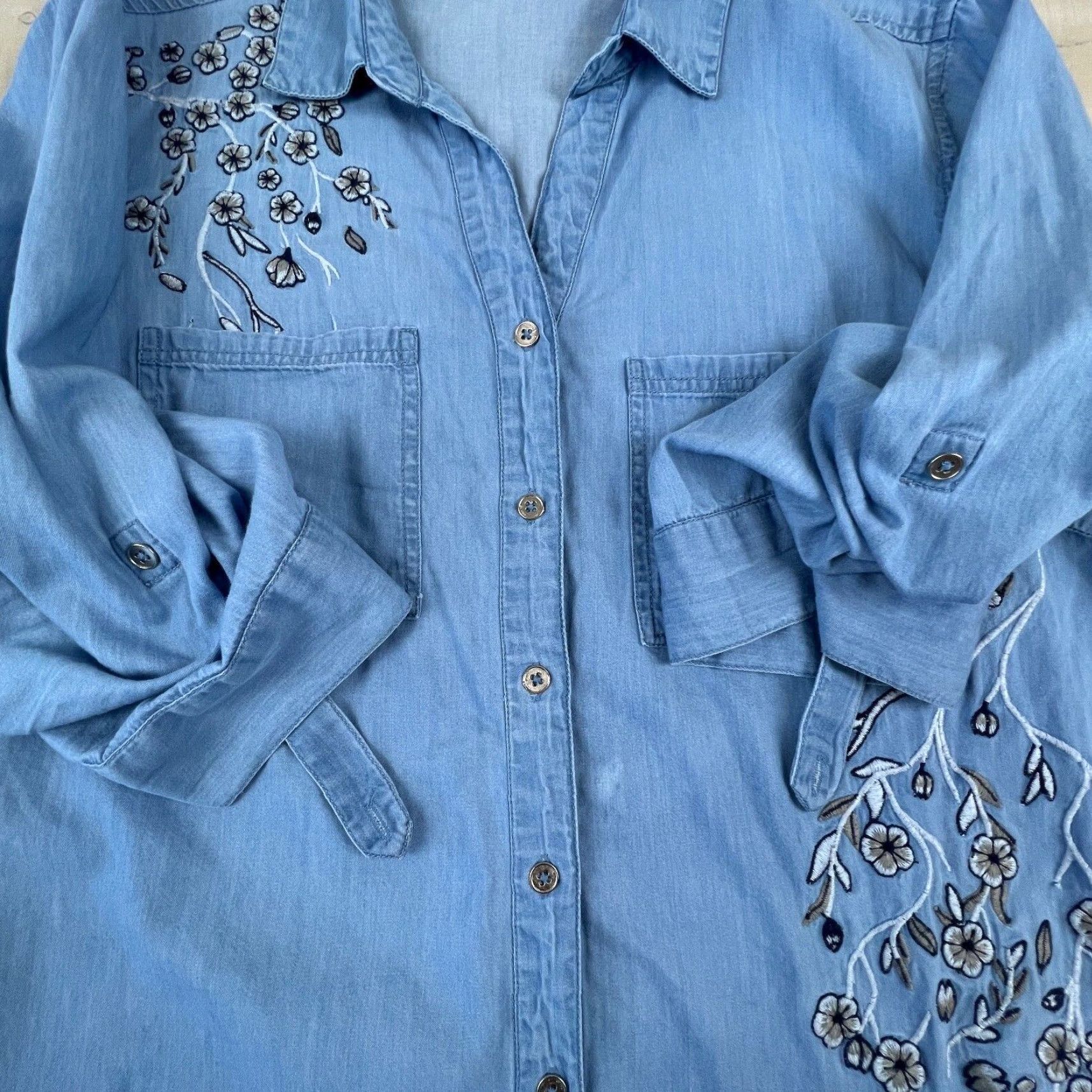 Vintage Serengeti Womens Large Blue Chambray Button Up Shirt Size L / US 10 / IT 46 - 7 Thumbnail