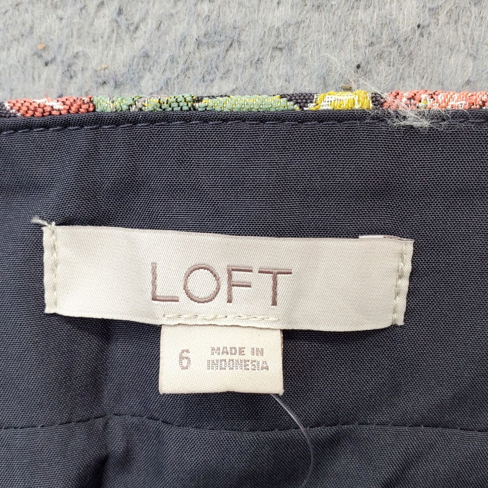 Loft LOFT A-Line Skirt Womens Size 6 Multi Floral Lined Stretch Mini Side Zip Size 28" / US 6 / IT 42 - 5 Thumbnail