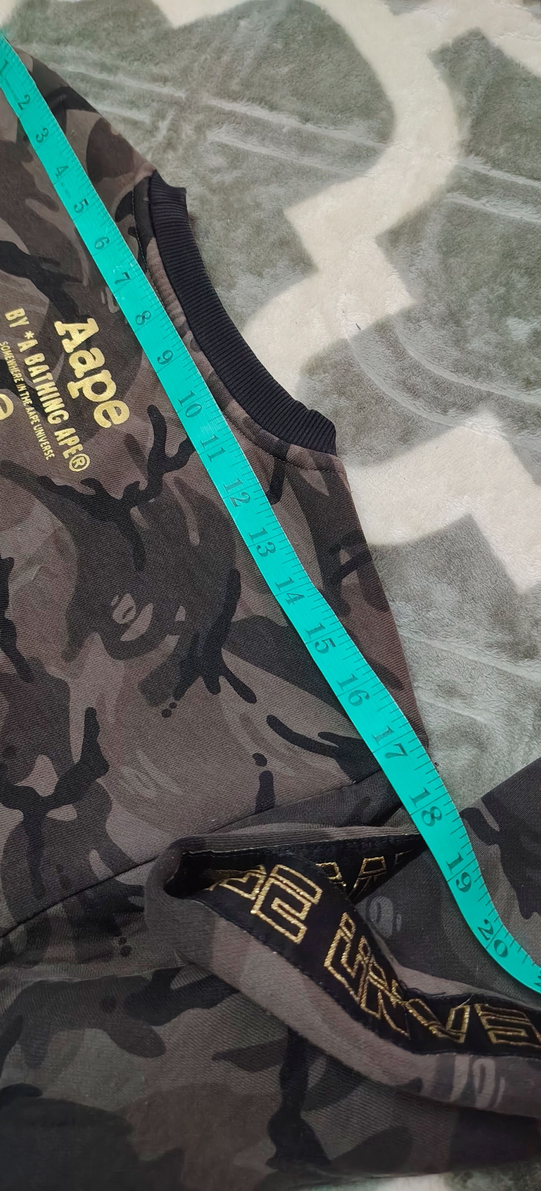 Aape AAPE By A Bathing Ape 2018 CNY Universe Camo Sweatshirt Size US XL / EU 56 / 4 - 18 Thumbnail