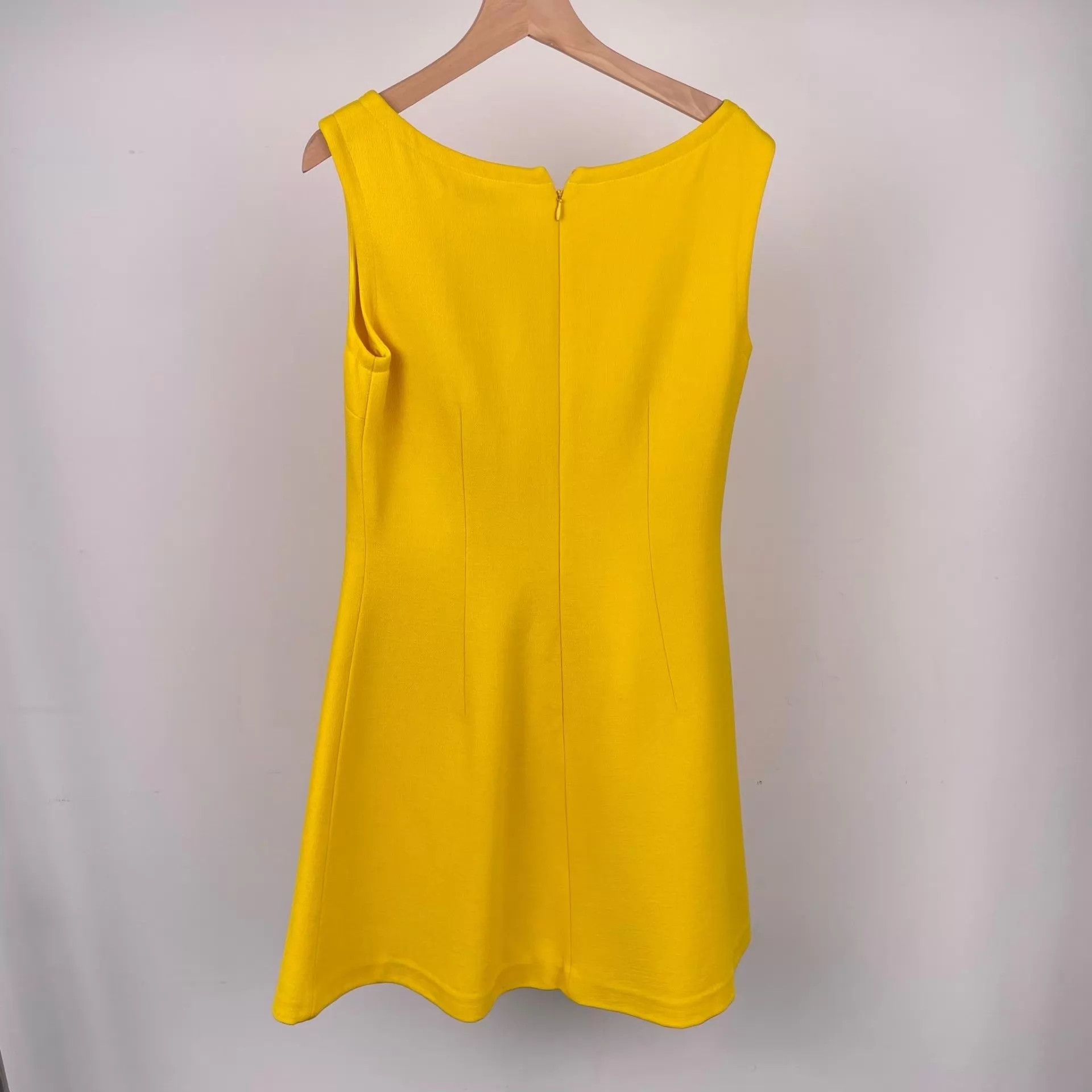 Dior Dior Sleeveless Yellow Dress 38 260426ZZYLZ04 Size S / US 4 / IT 40 - 2 Thumbnail