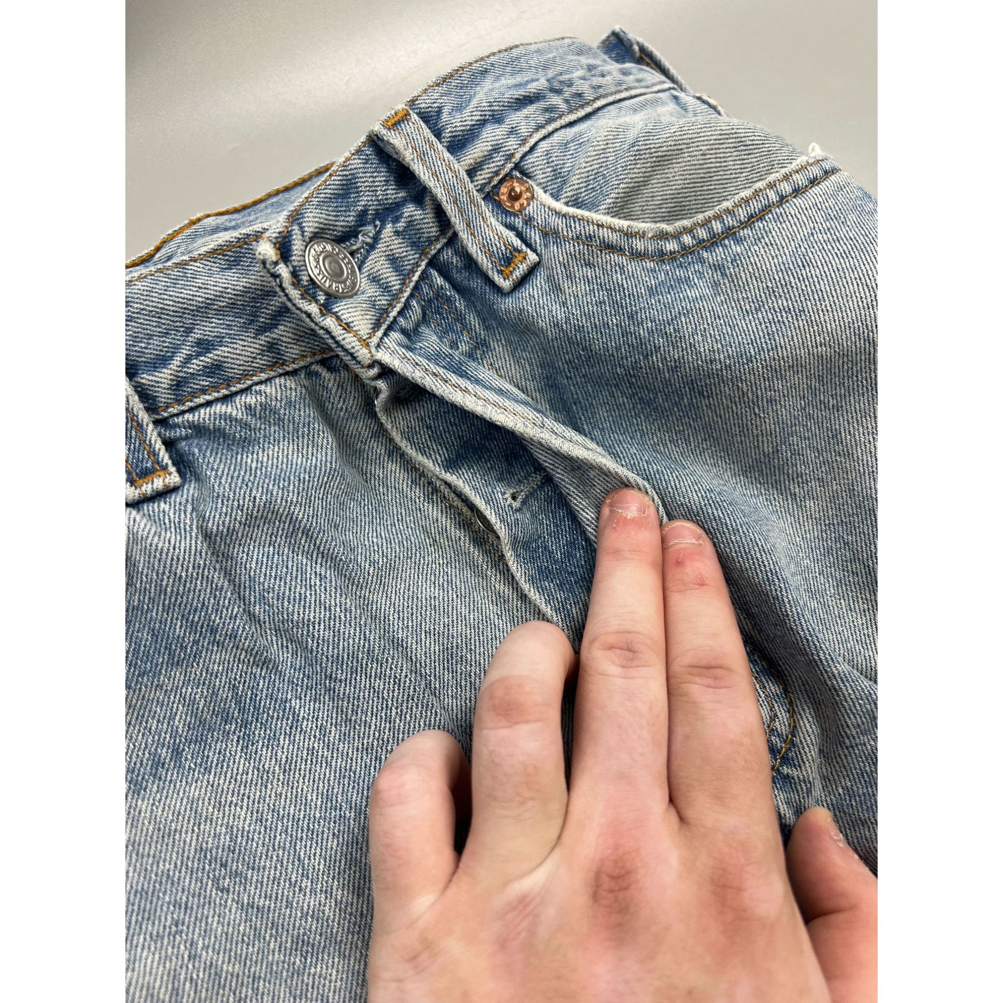 Levi's Levi’s 501 Made in USA Distressed Denim Jeans Pants (Y0902) Size 29" - 11 Thumbnail