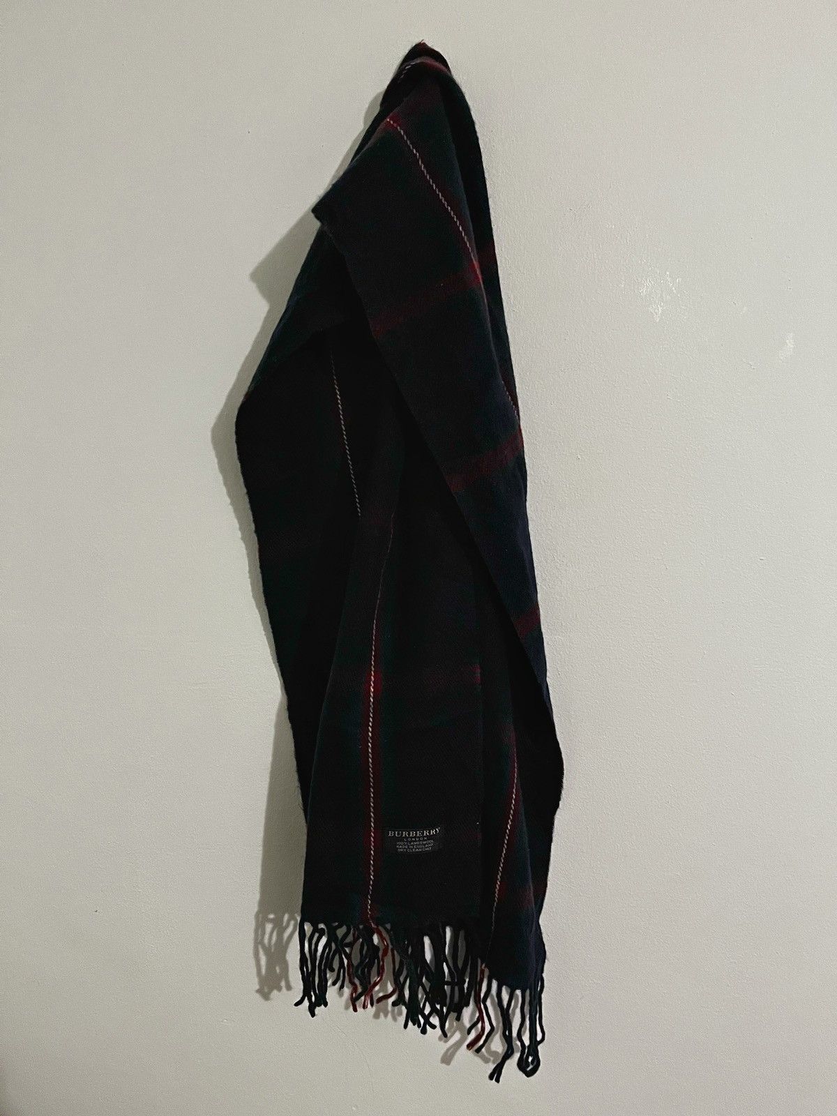 Burberry Burberry London Made in England Lambswool Tartan Scarf Size ONE SIZE - 5 Thumbnail