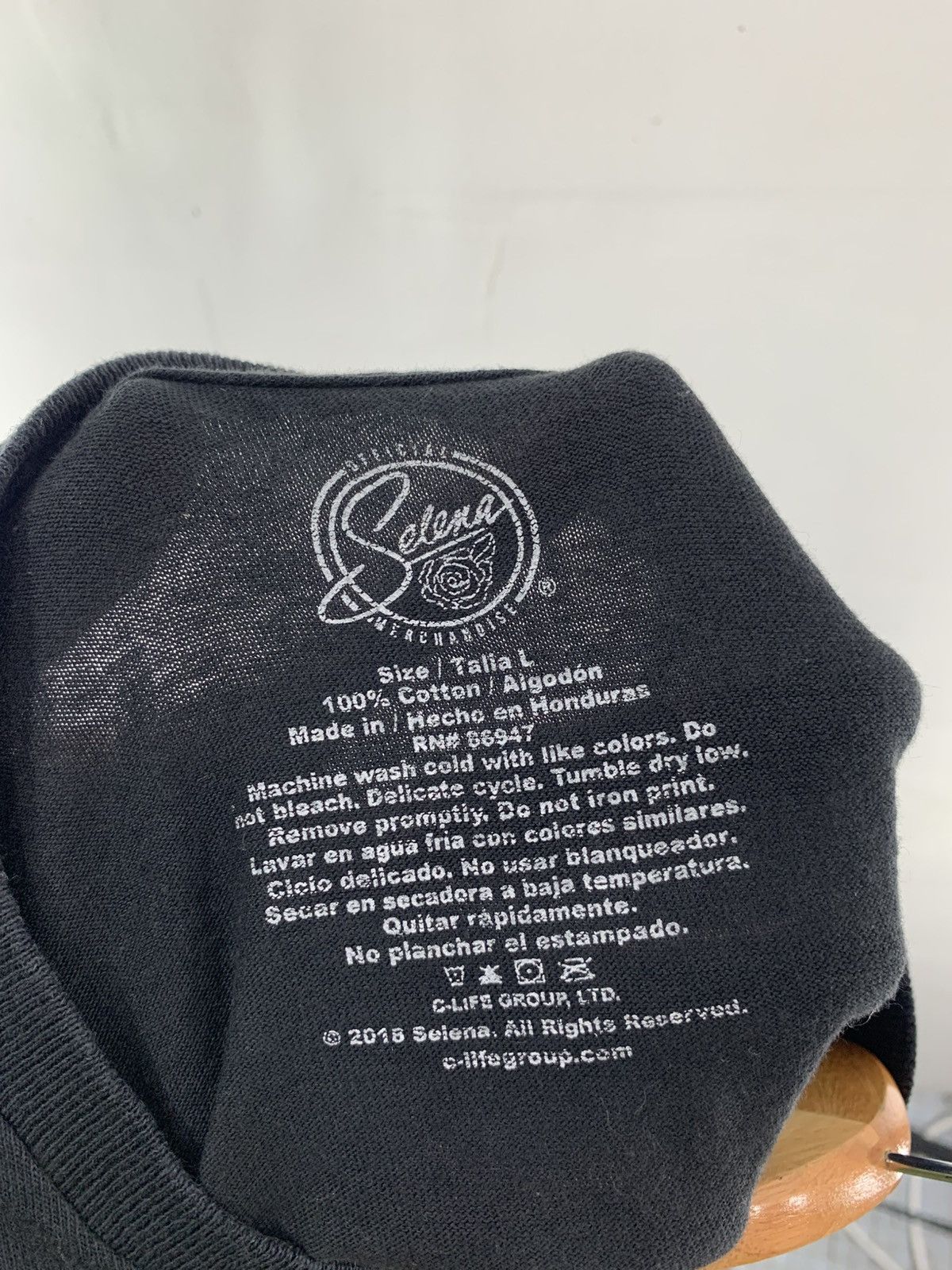 Rap Tees × Vintage Selena Gomez Crop Top Size L / US 10 / IT 46 - 3 Thumbnail