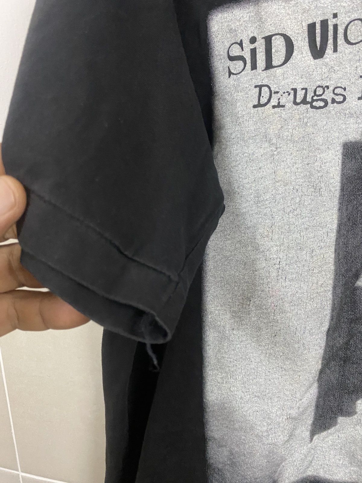 Band Tees Vintage Sid Vicious drugs kill bootleg Size US XL / EU 56 / 4 - 6 Thumbnail