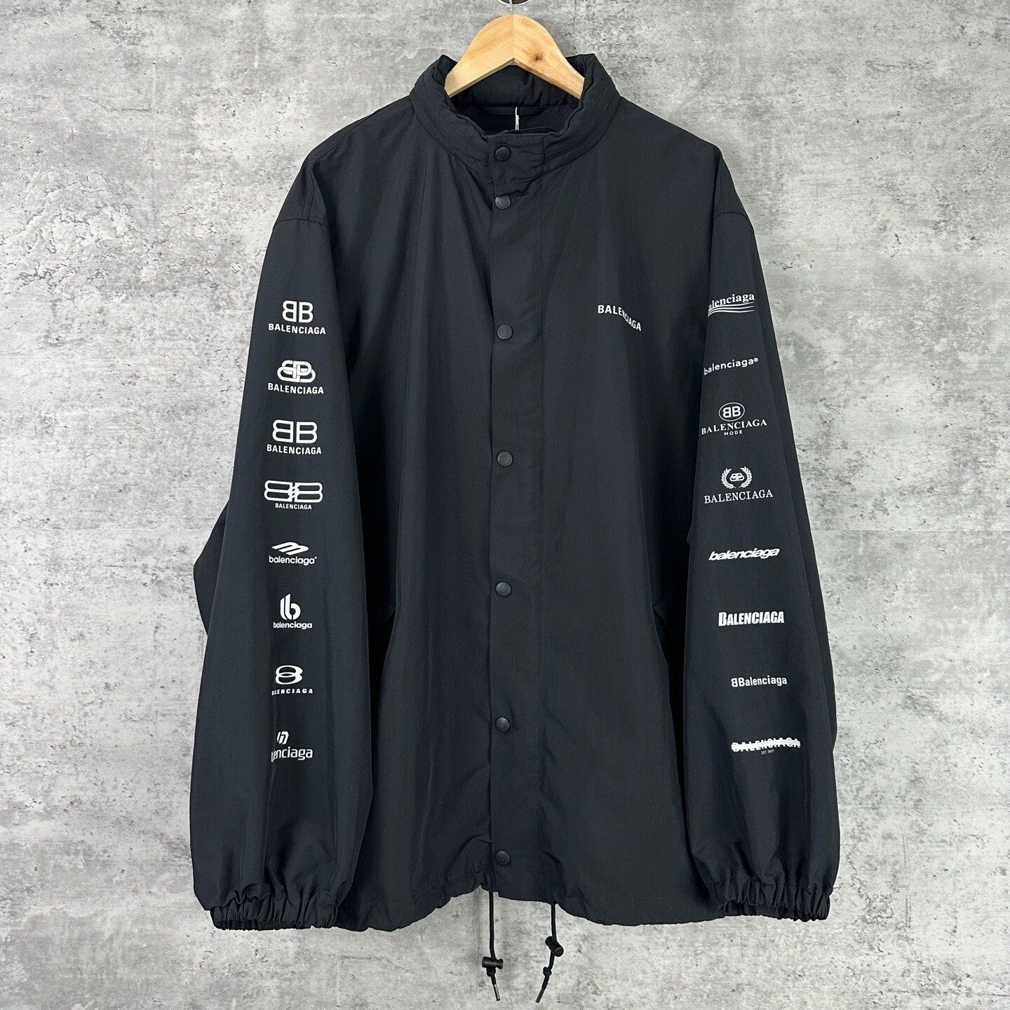 Balenciaga Balenciaga Logo Print Hooded Jacket Size US S / EU 44-46 / 1 - 1 Thumbnail