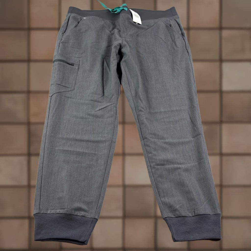 Vintage Figs Scrub Pants Womens 2XL Gray Zamora 2.0 Jogger Nurse Medical Uniform NEW Size 40" / US 18 - 1 Thumbnail