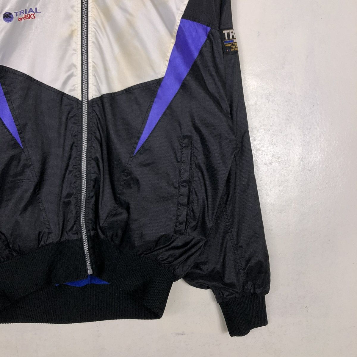 Japanese Brand 📌VINTAGE BOMBER JACKET ELLESSE BIG LOGO SPELL OUT JAPAN Size US M / EU 48-50 / 2 - 7 Thumbnail