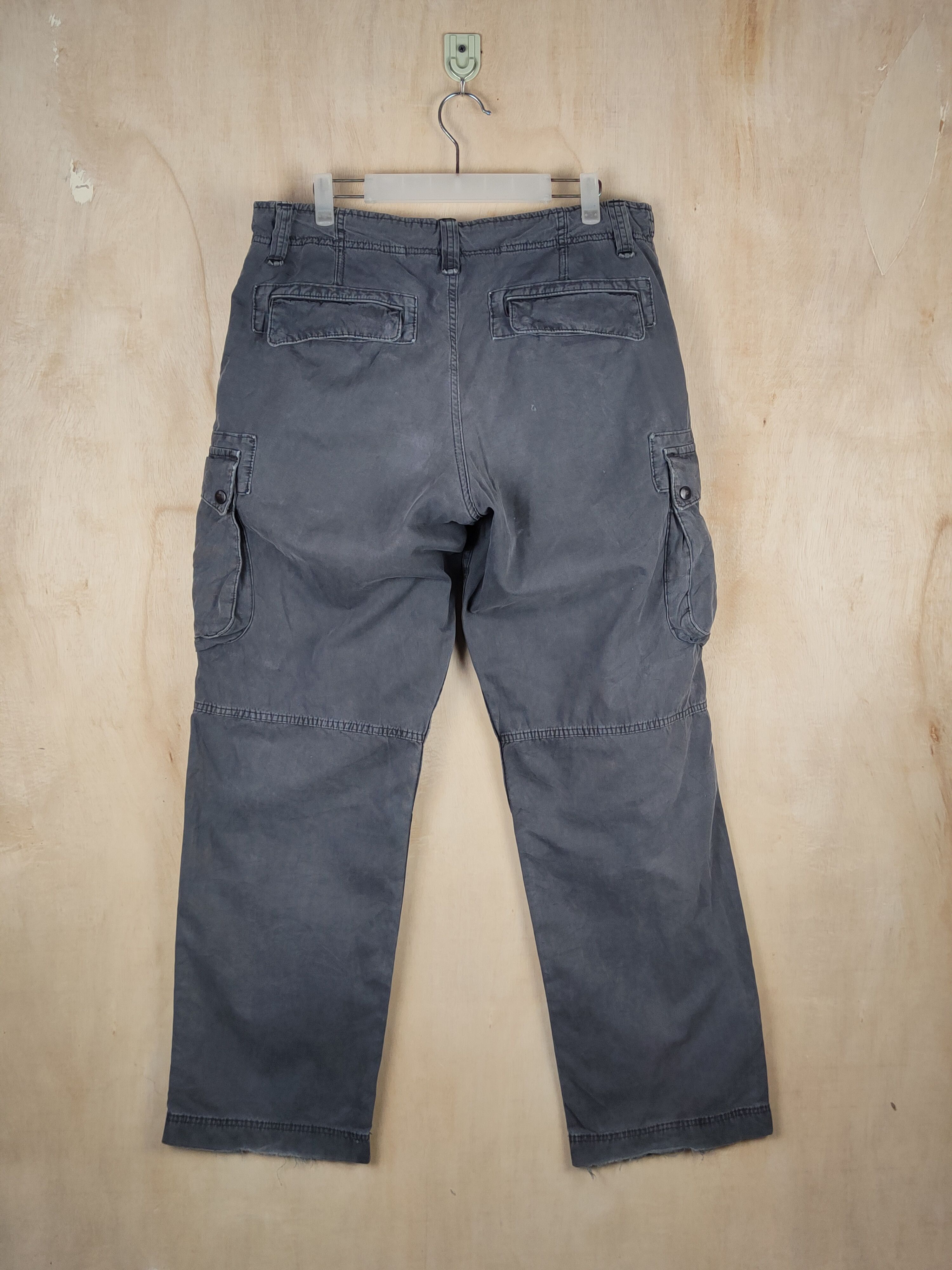 Japanese Brand Uniqlo Dark Gray Multipocket Tactical Cargo Pants #S2442 Size US 35 - 7 Thumbnail