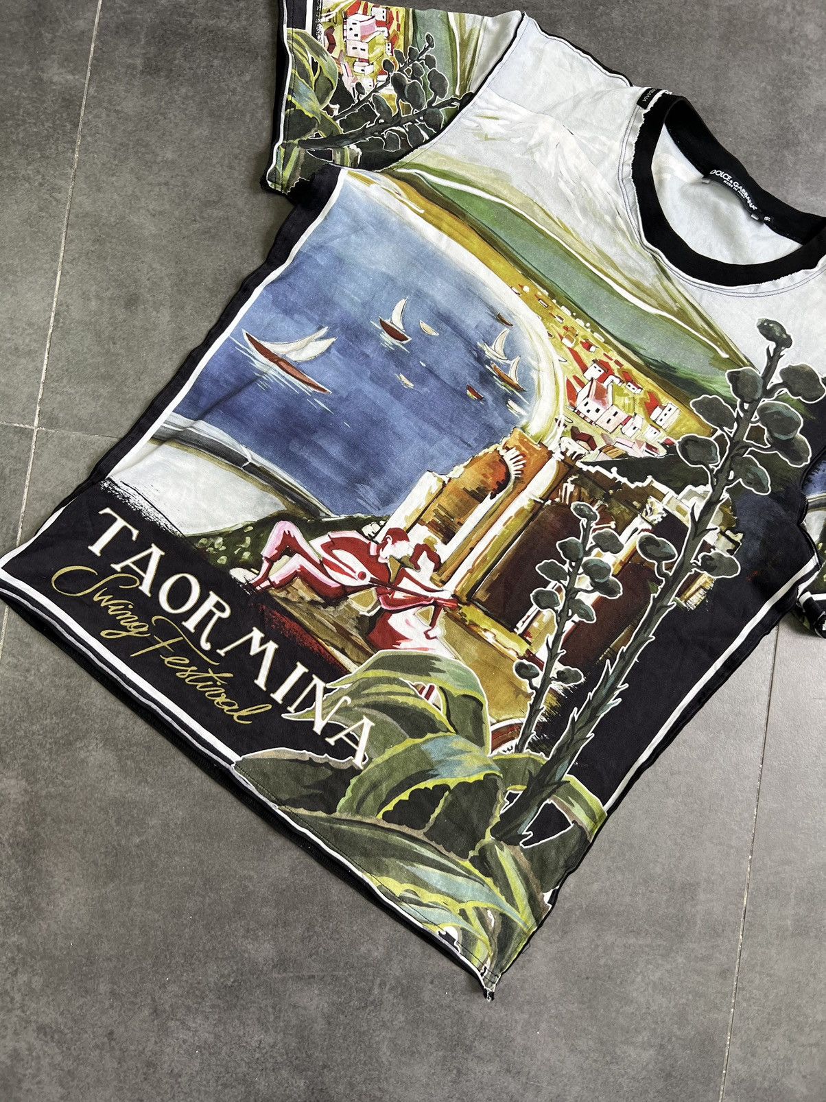 Dolce & Gabbana AW17 Dolce Gabbana overprinted Taormina postcard T shirt Size US M / EU 48-50 / 2 - 3 Thumbnail