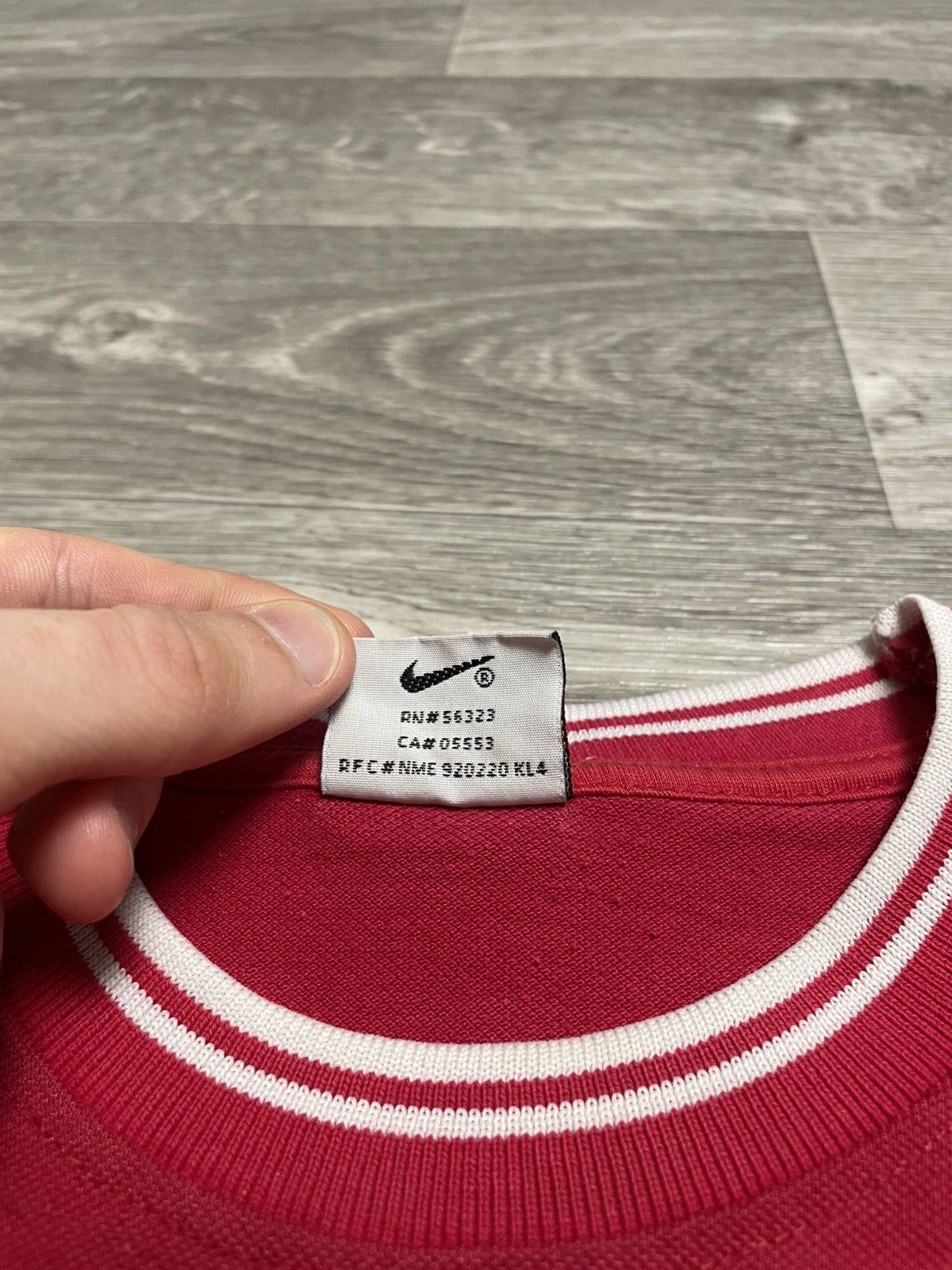 Nike Vintage Nike Red T-Shirt 90s Size M Size US M / EU 48-50 / 2 - 7 Thumbnail