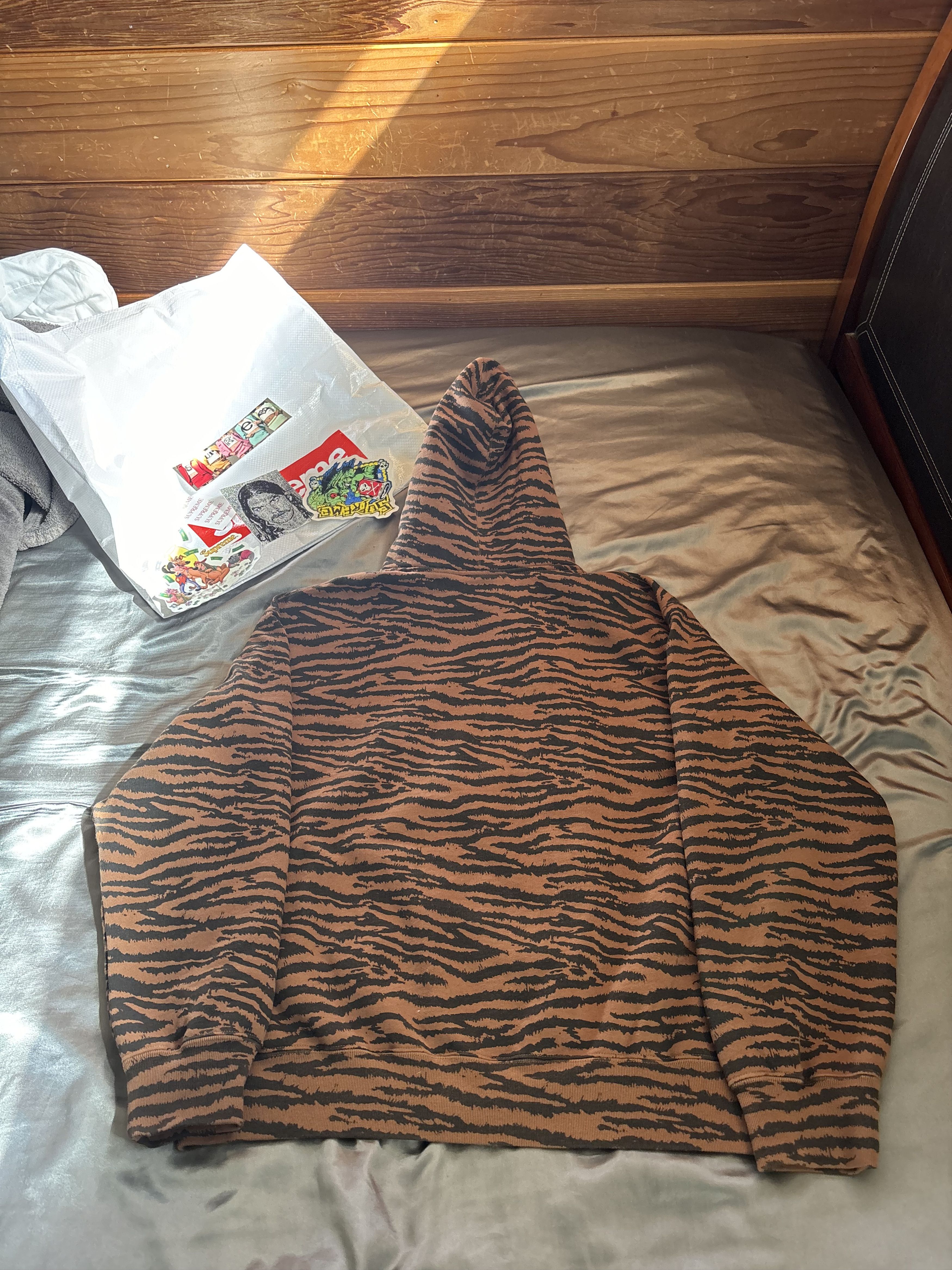 Supreme Supreme Small Box Zip Up “Tiger” Size US M / EU 48-50 / 2 - 2 Thumbnail