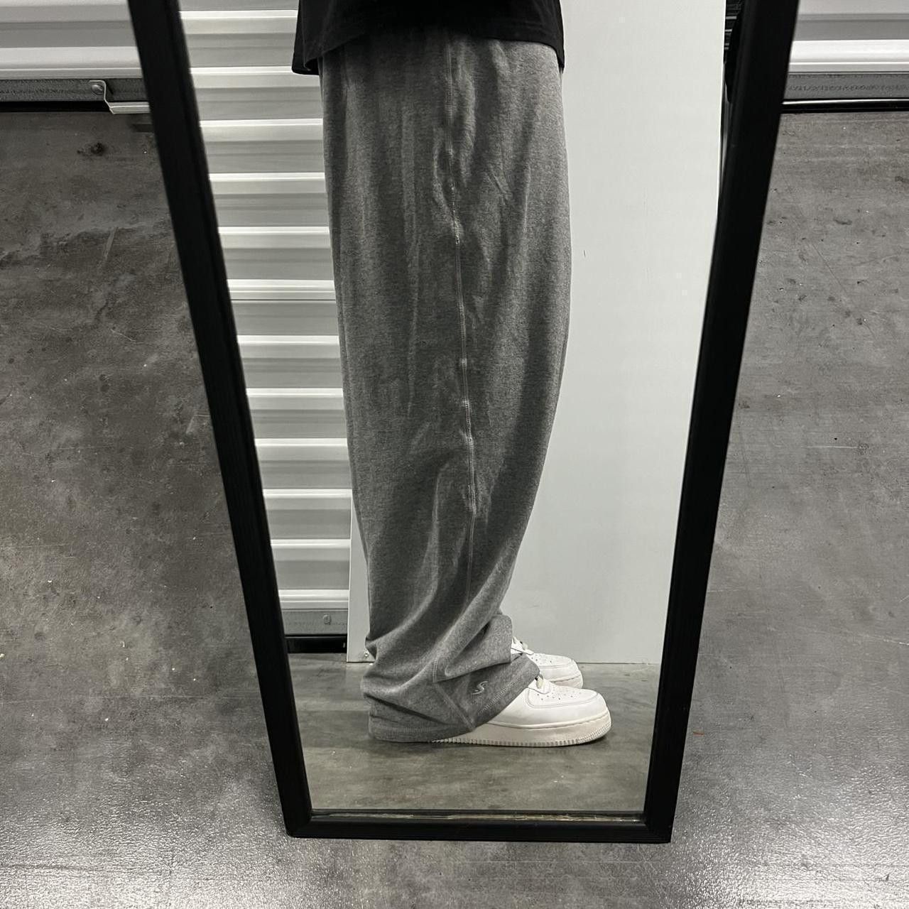 Vintage Vintage Y2K/2000s Baggy Wide Leg Grey Yoga style Sweatpants! Size US 42 / EU 58 - 1 Thumbnail